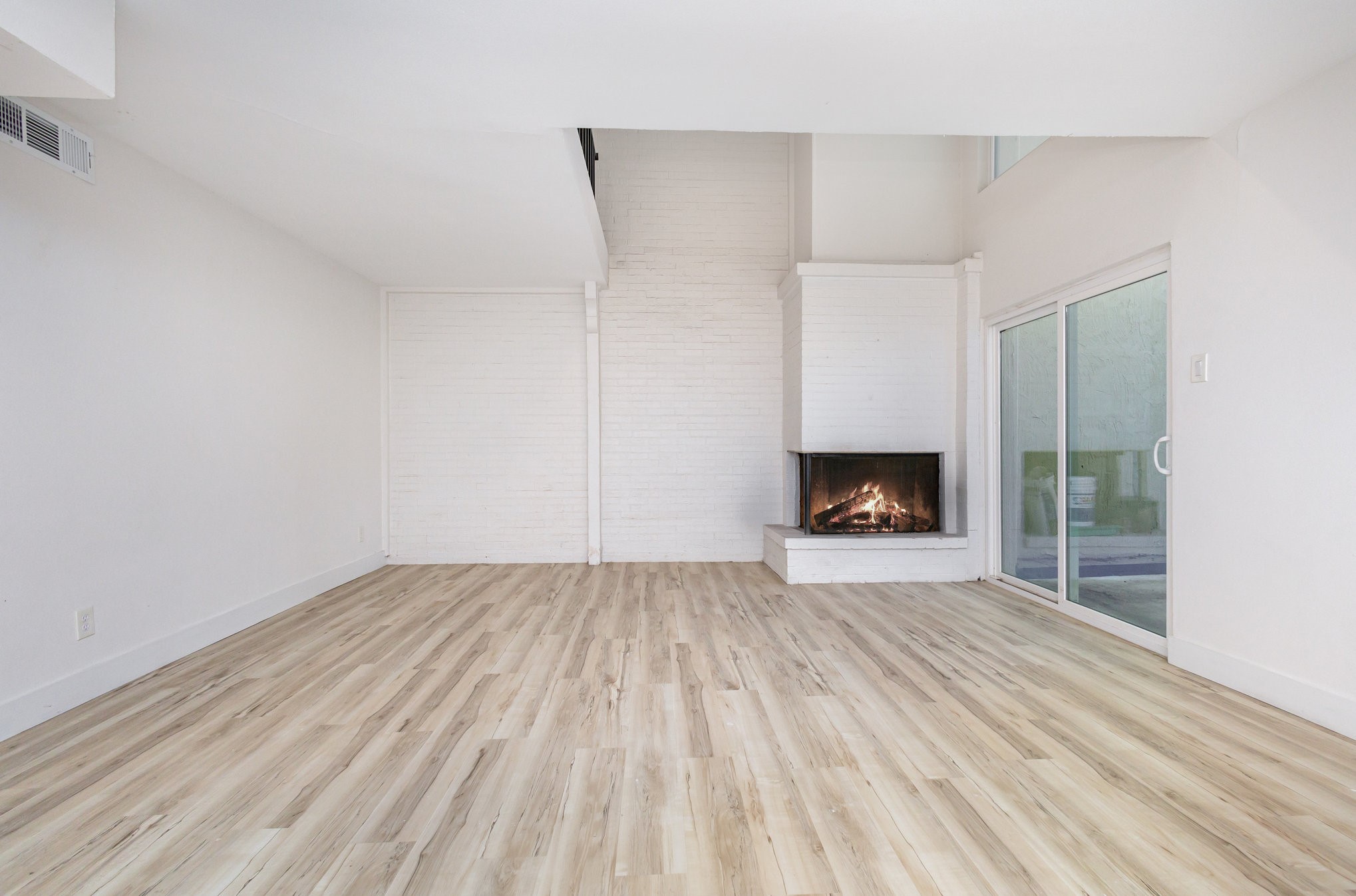 4140 Towngate Boulevard Garland TX 75041