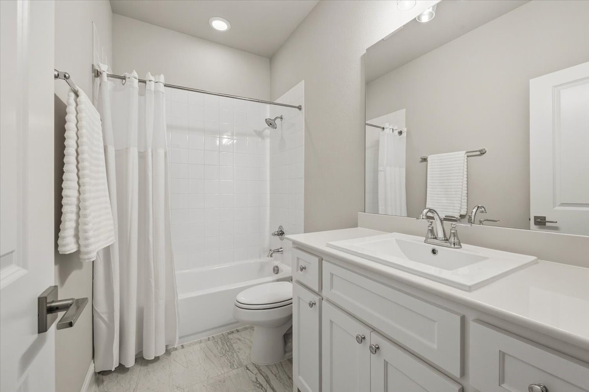 6346 Oakbend Circle Fort Worth TX 76132