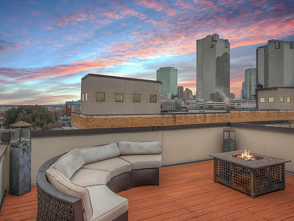640 E Bluff Street Fort Worth TX 76102