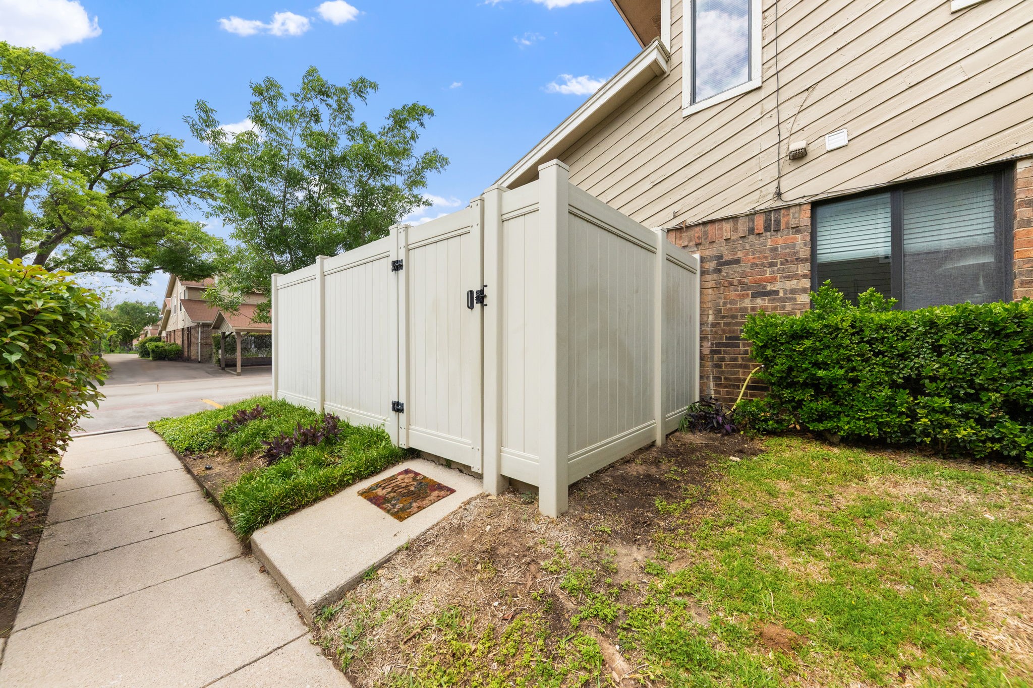 2240 Tarpley Road Carrollton TX 75006