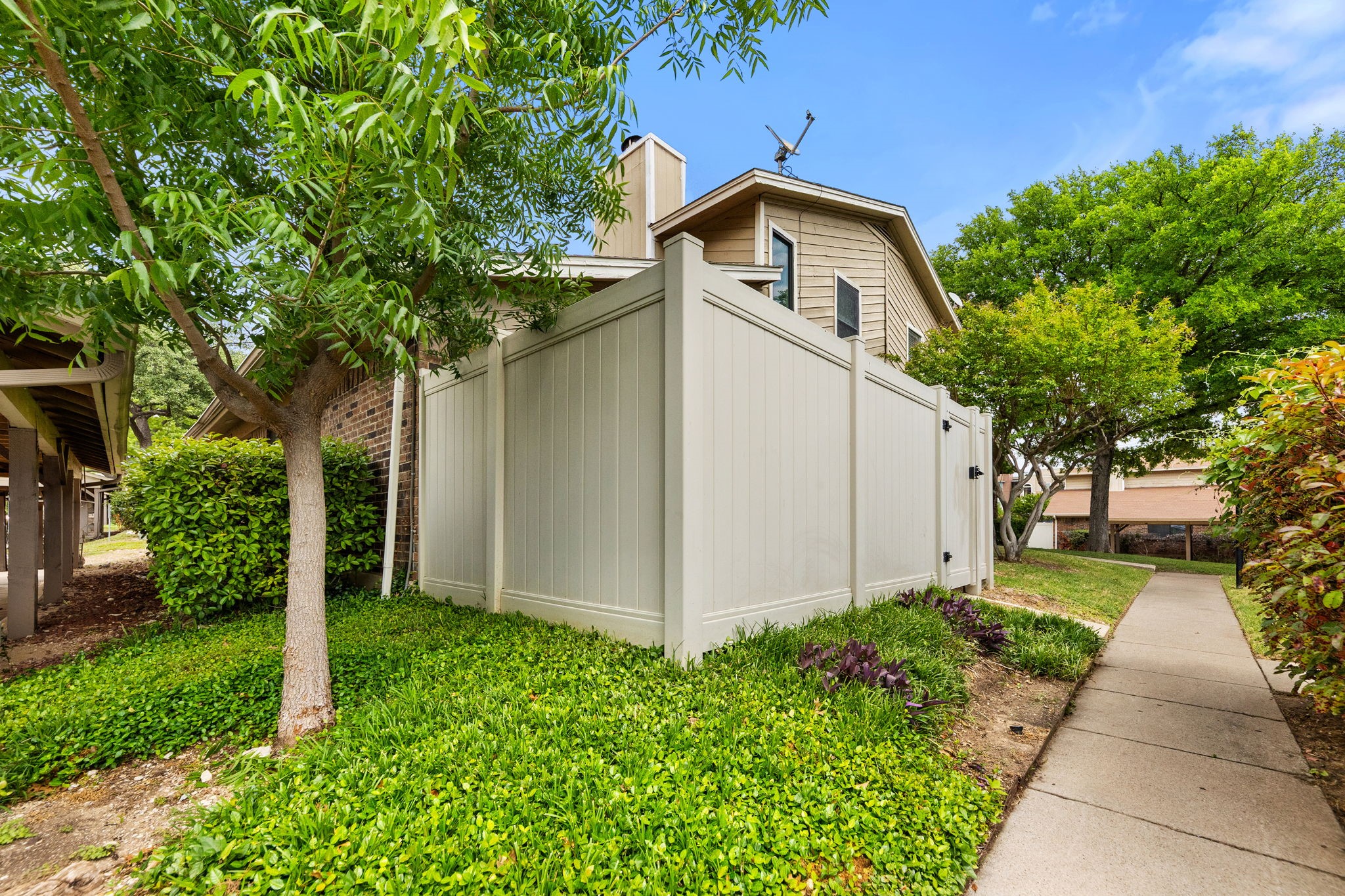 2240 Tarpley Road Carrollton TX 75006