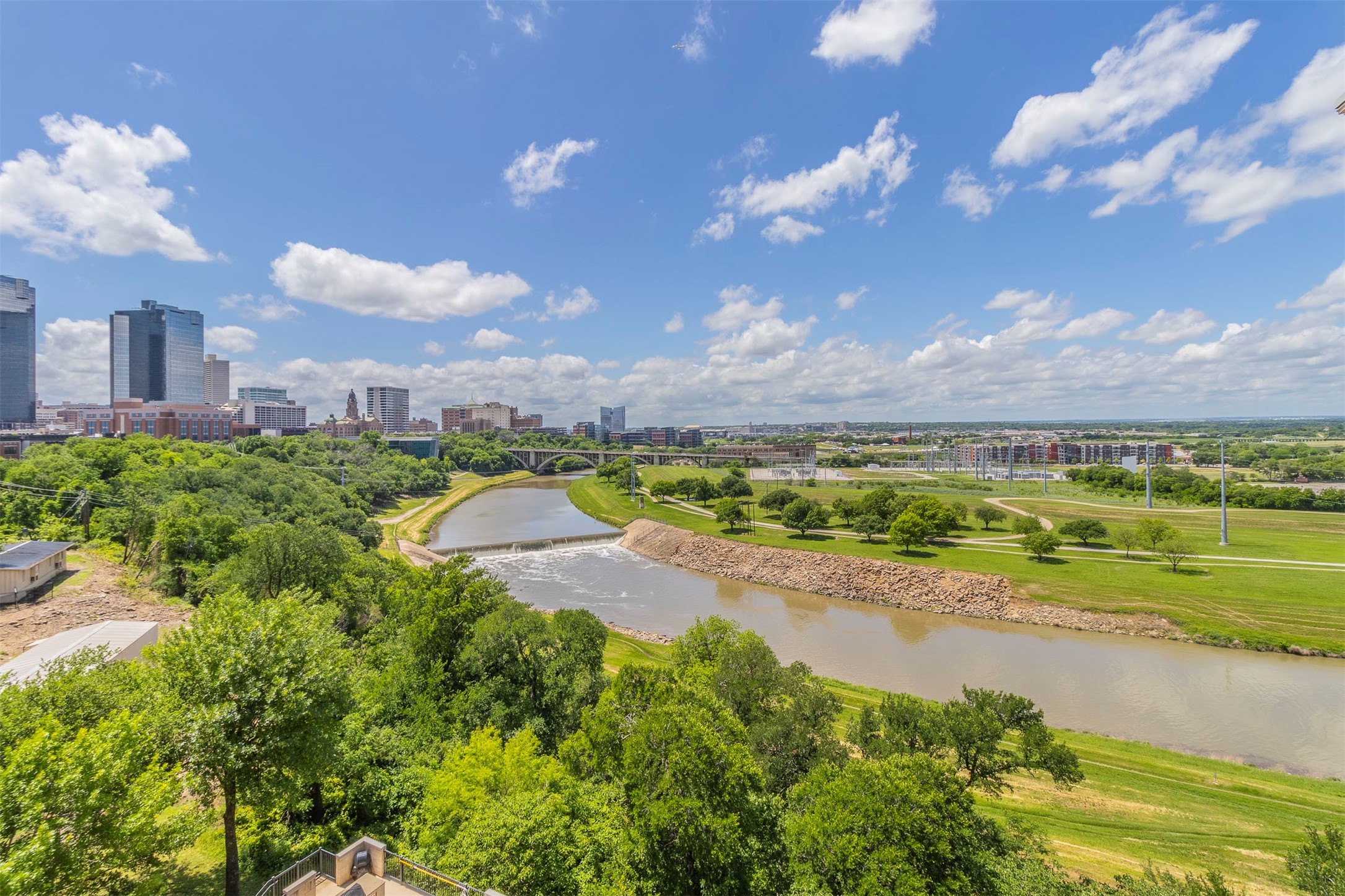 501 Samuels Avenue Fort Worth TX 76102