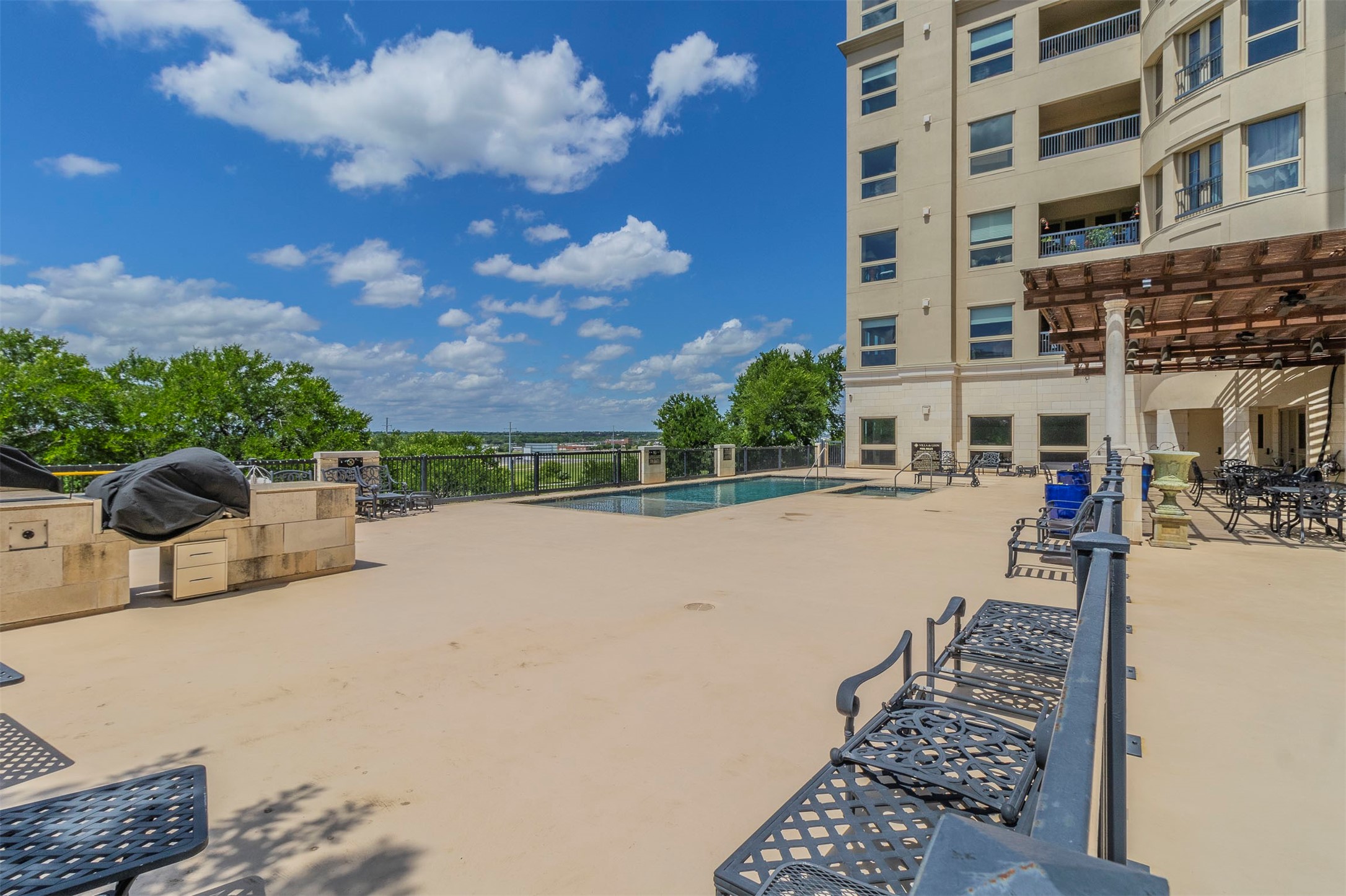 501 Samuels Avenue Fort Worth TX 76102