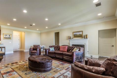501 Samuels Avenue Fort Worth TX 76102