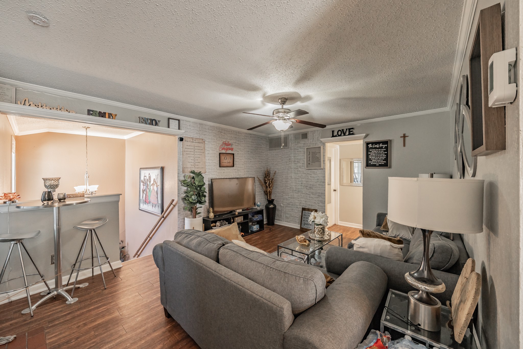 623 Ridgeline Drive Hurst TX 76053