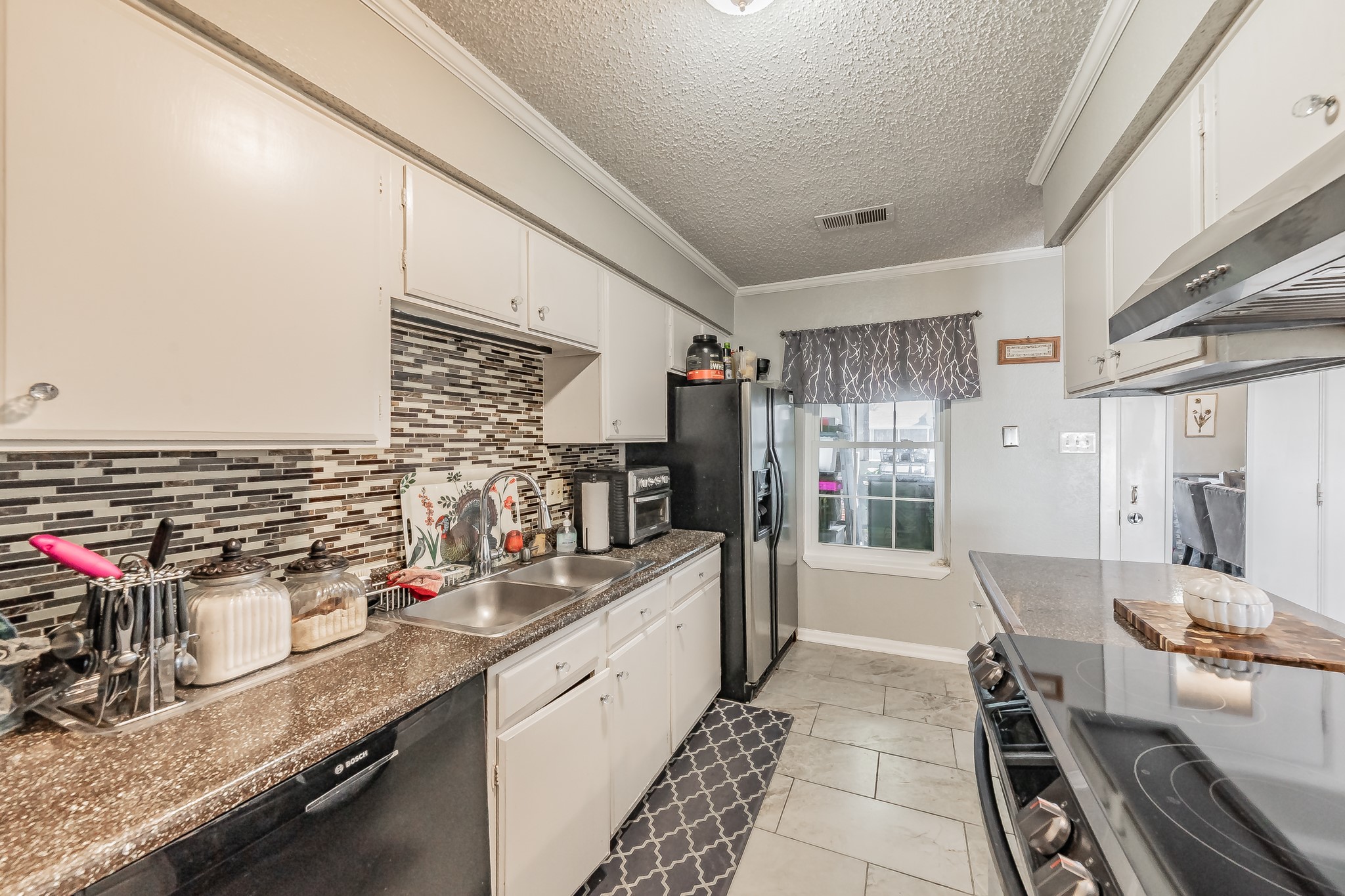 623 Ridgeline Drive Hurst TX 76053