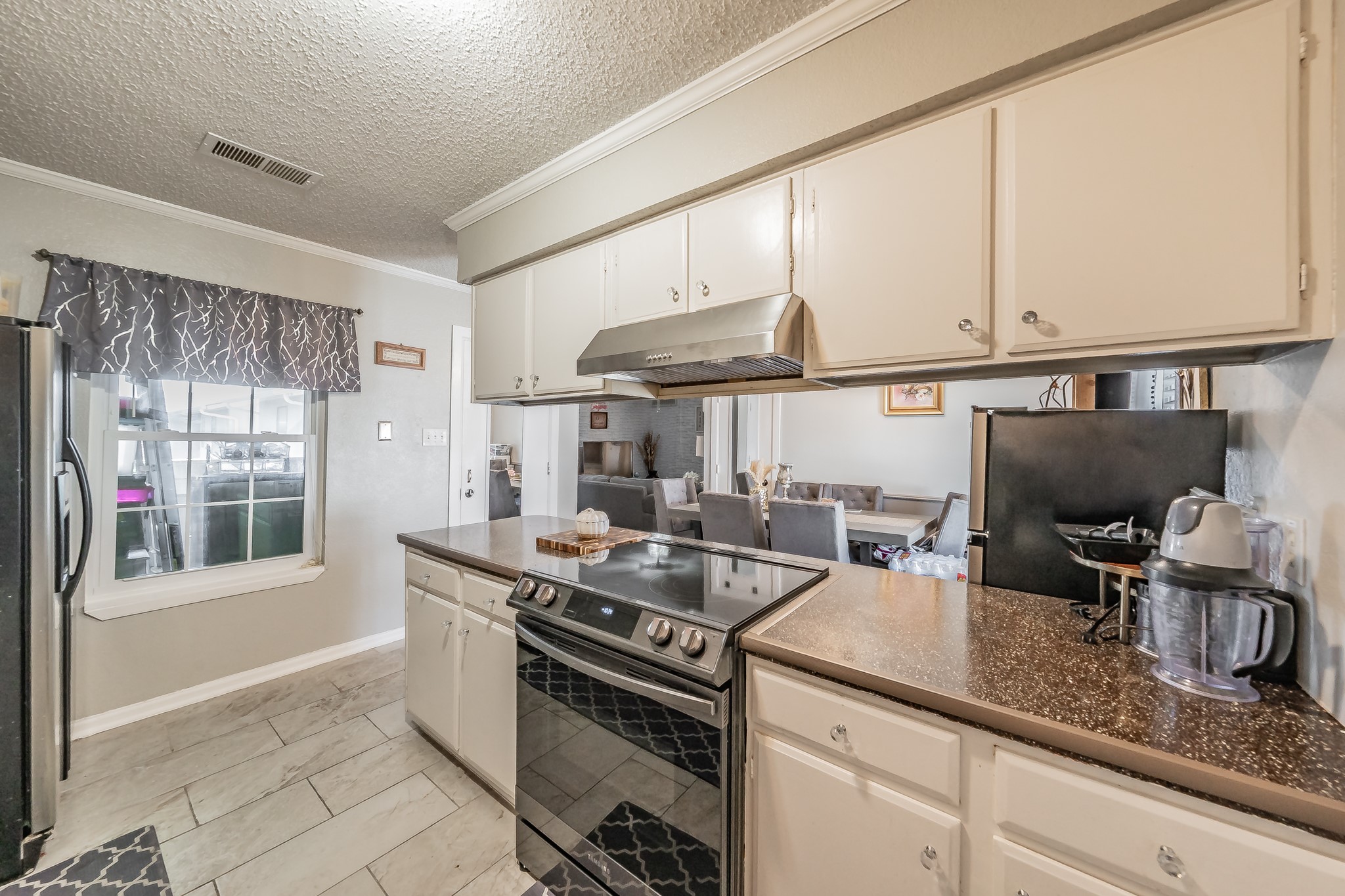 623 Ridgeline Drive Hurst TX 76053