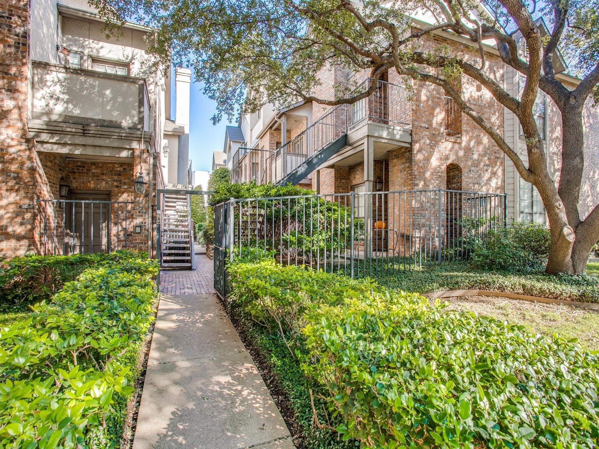 4102 Buena Vista Street Dallas TX 75204