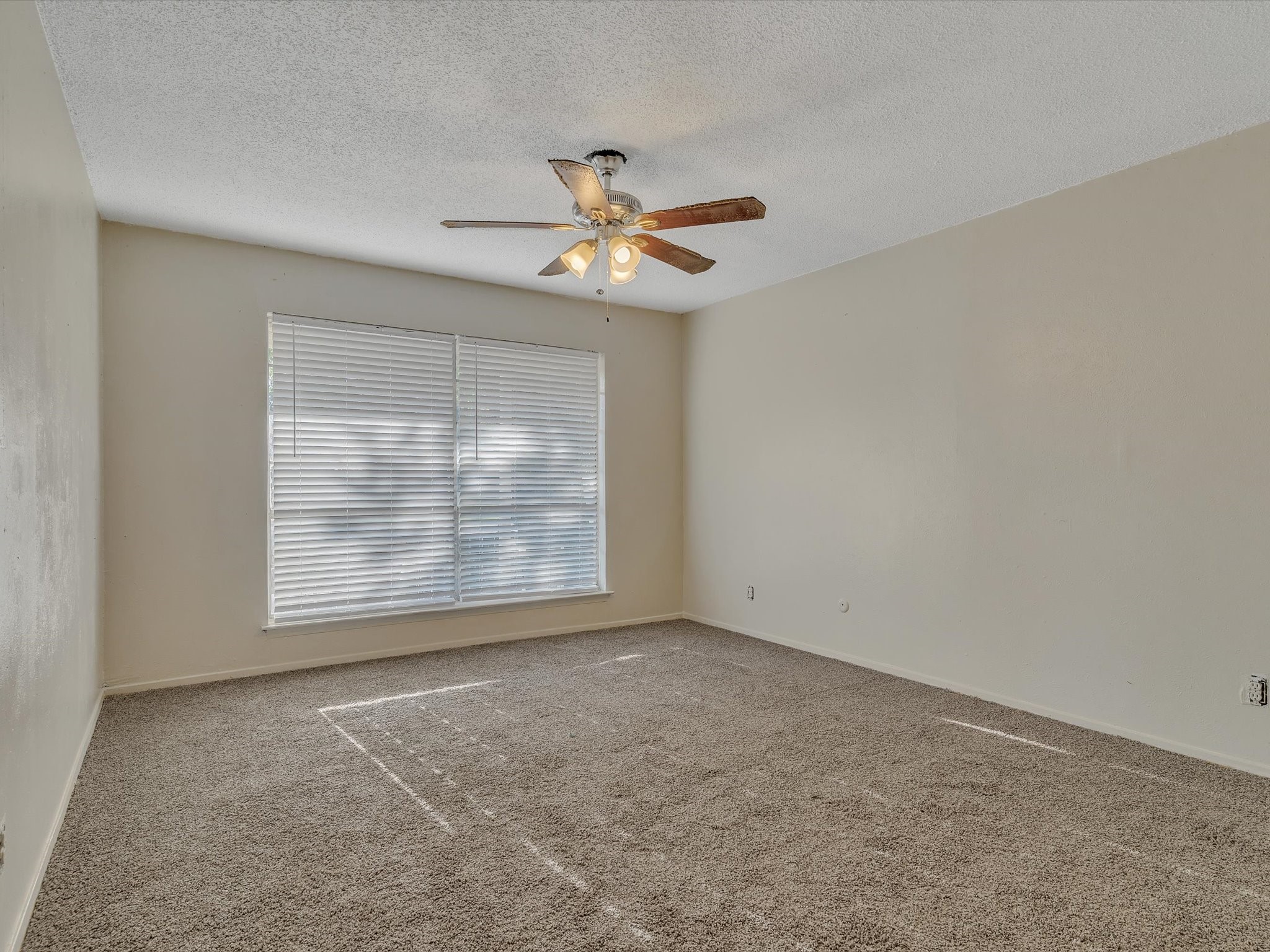 5053 Ridglea Lane Fort Worth TX 76116