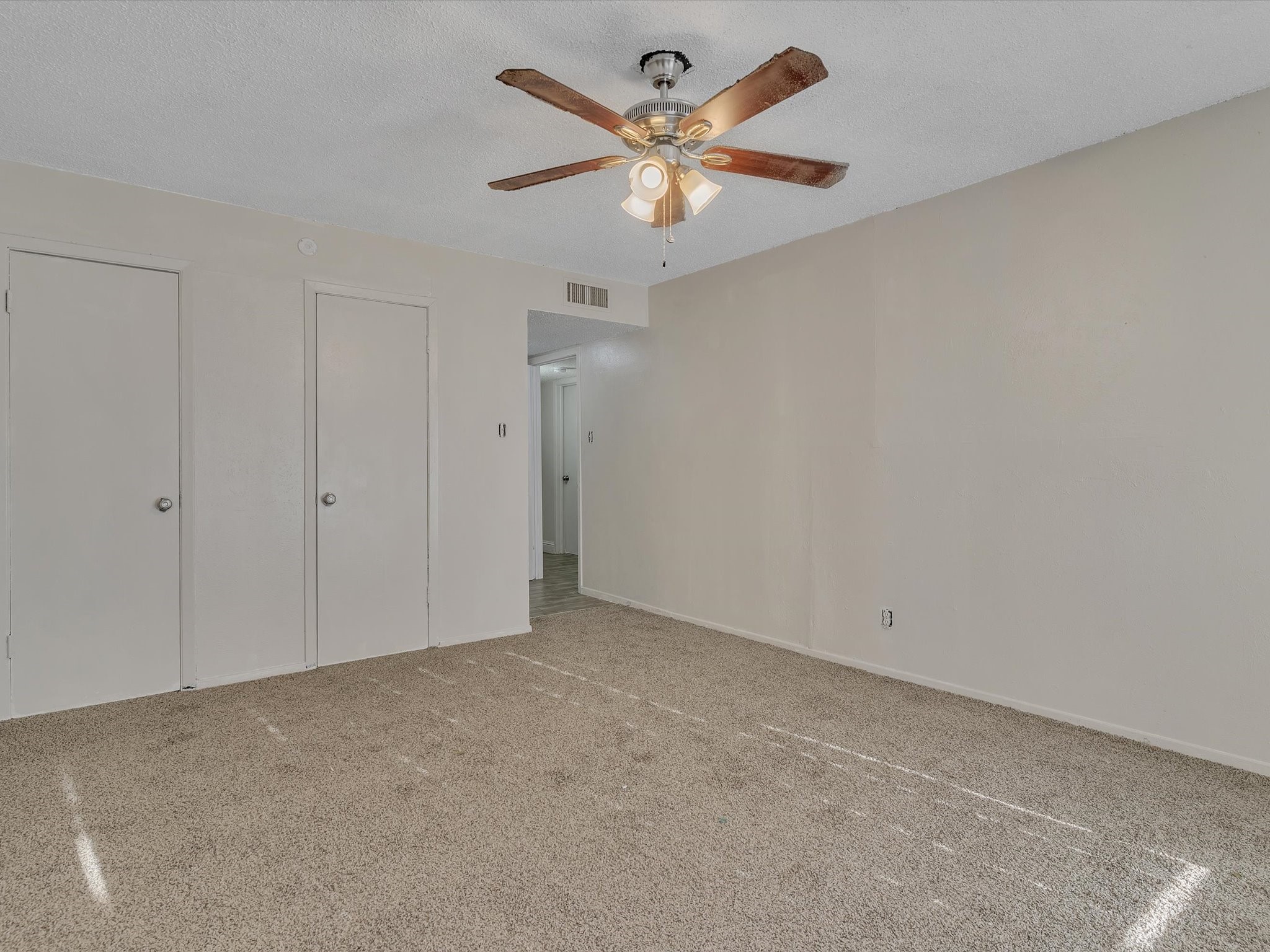 5053 Ridglea Lane Fort Worth TX 76116