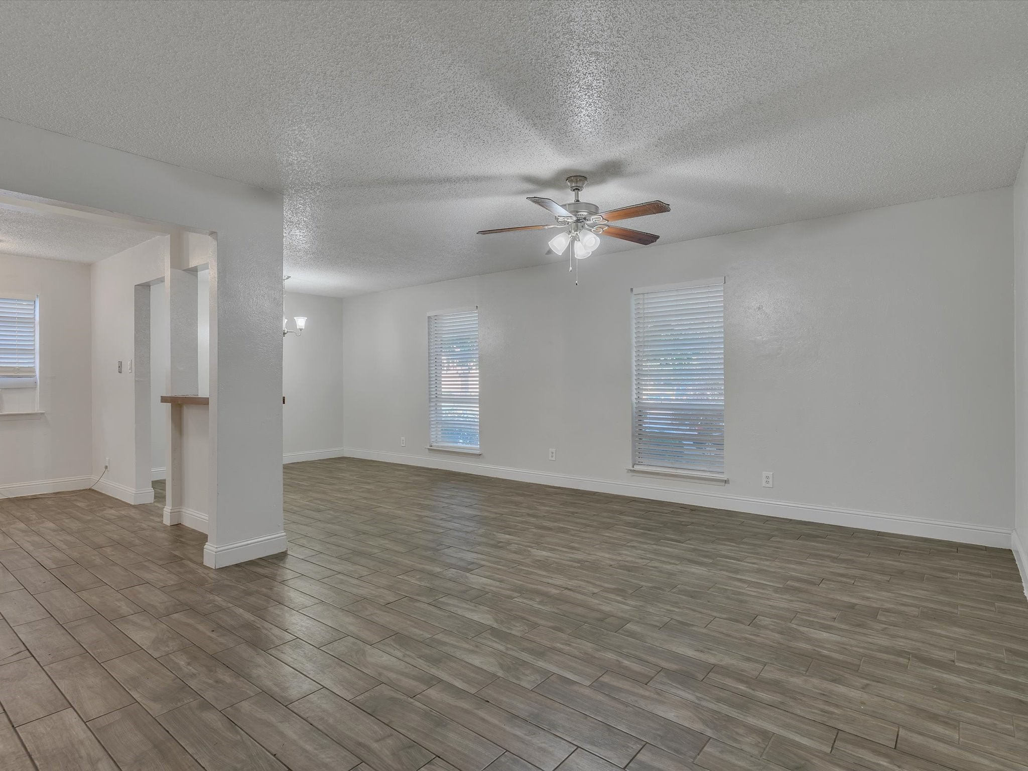 5053 Ridglea Lane Fort Worth TX 76116