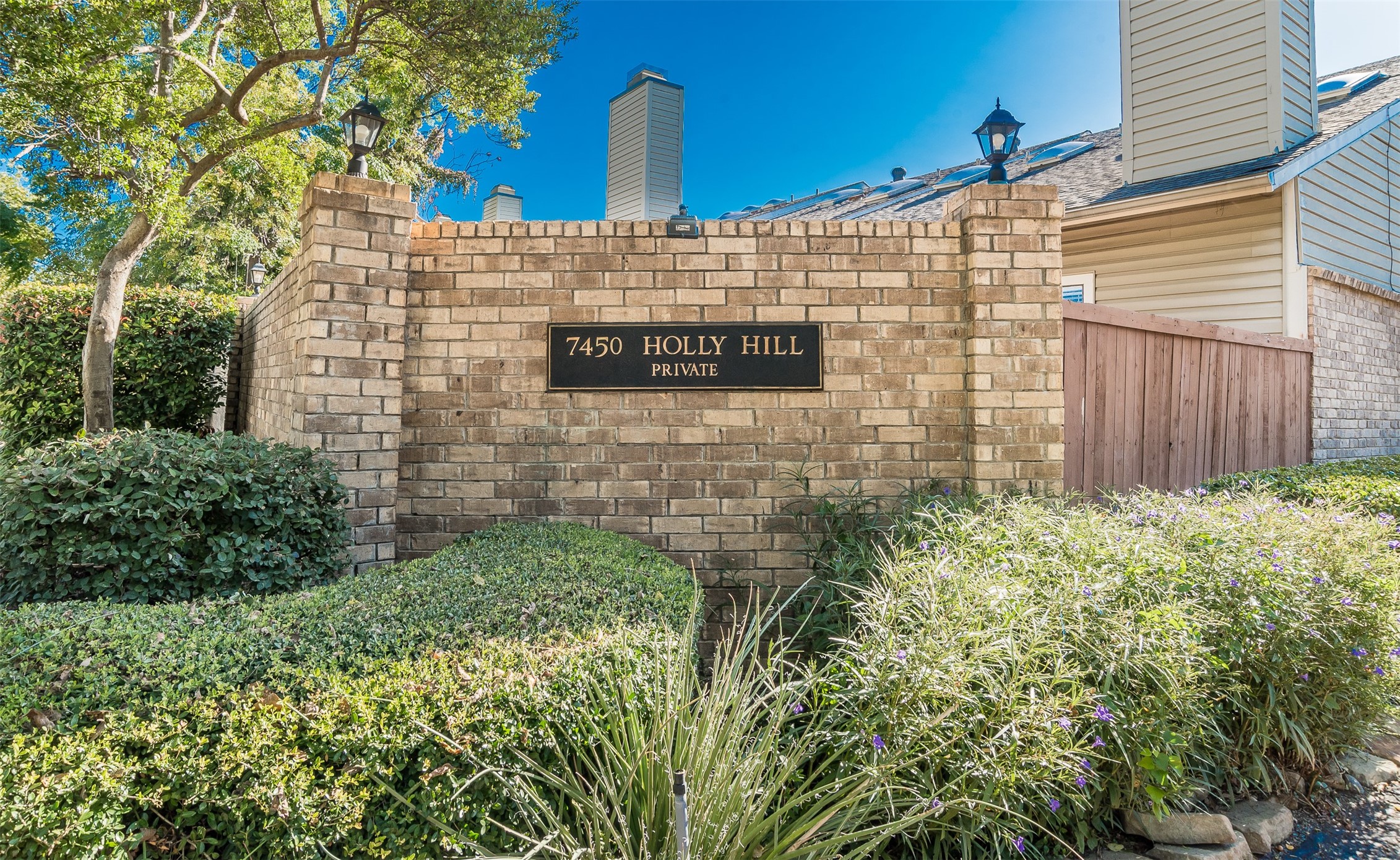 7450 Holly Hill Dallas TX 75231