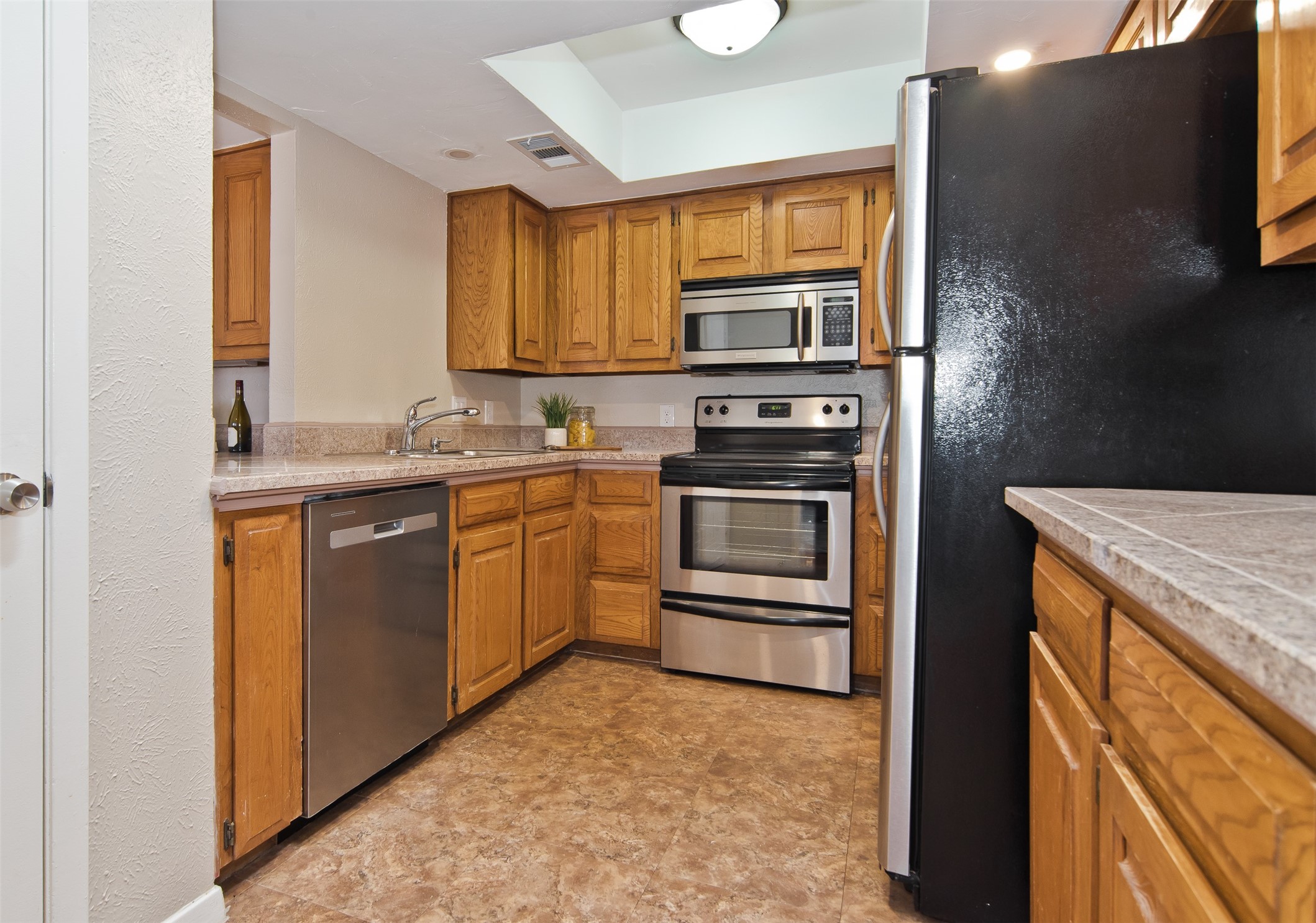 7450 Holly Hill Dallas TX 75231