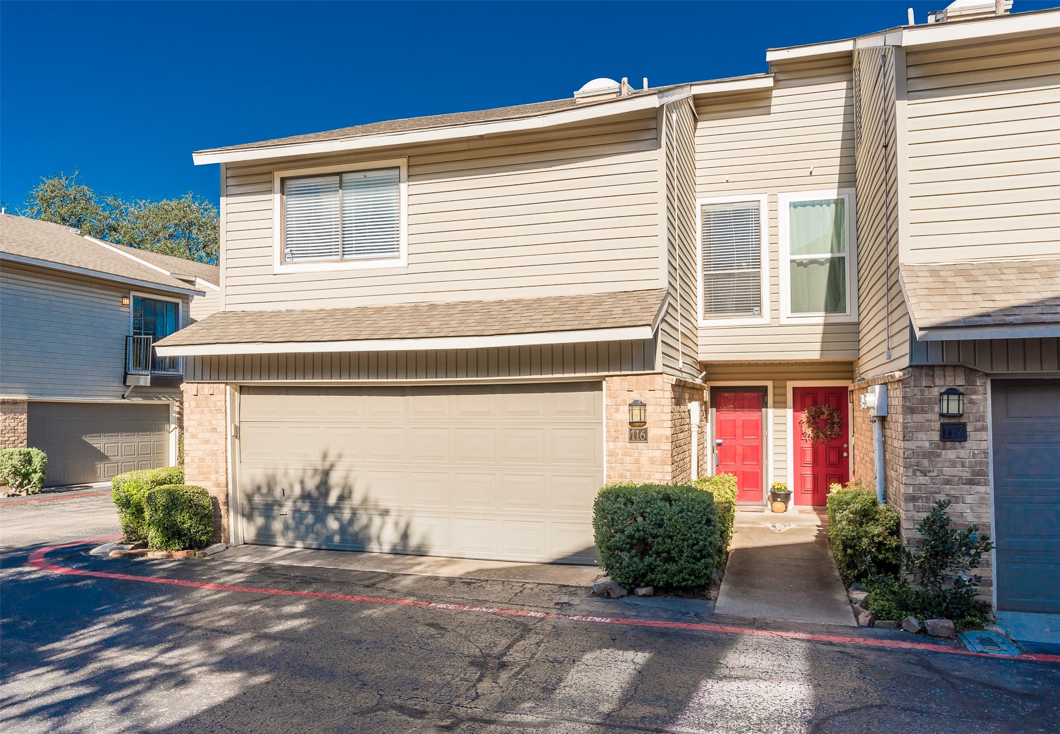 7450 Holly Hill Dallas TX 75231