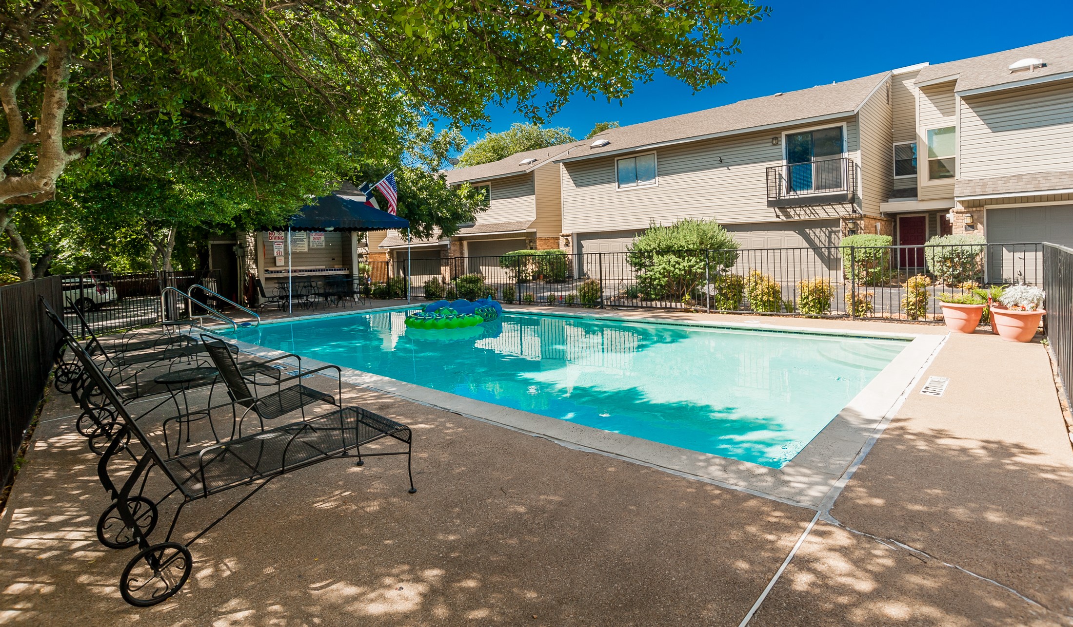 7450 Holly Hill Dallas TX 75231