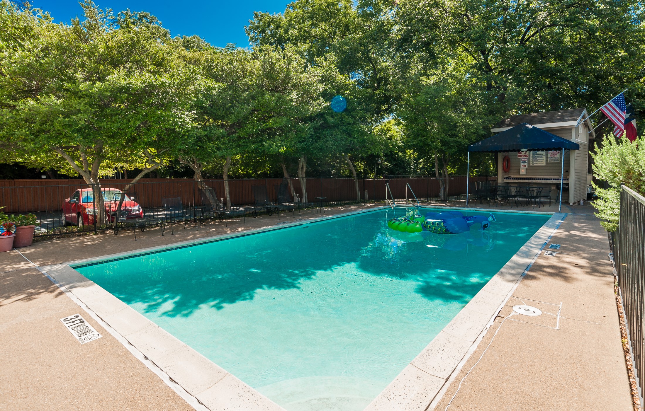 7450 Holly Hill Dallas TX 75231