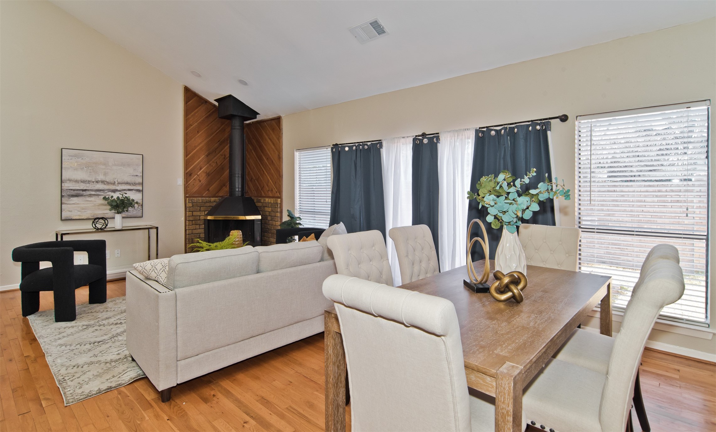 7450 Holly Hill Dallas TX 75231
