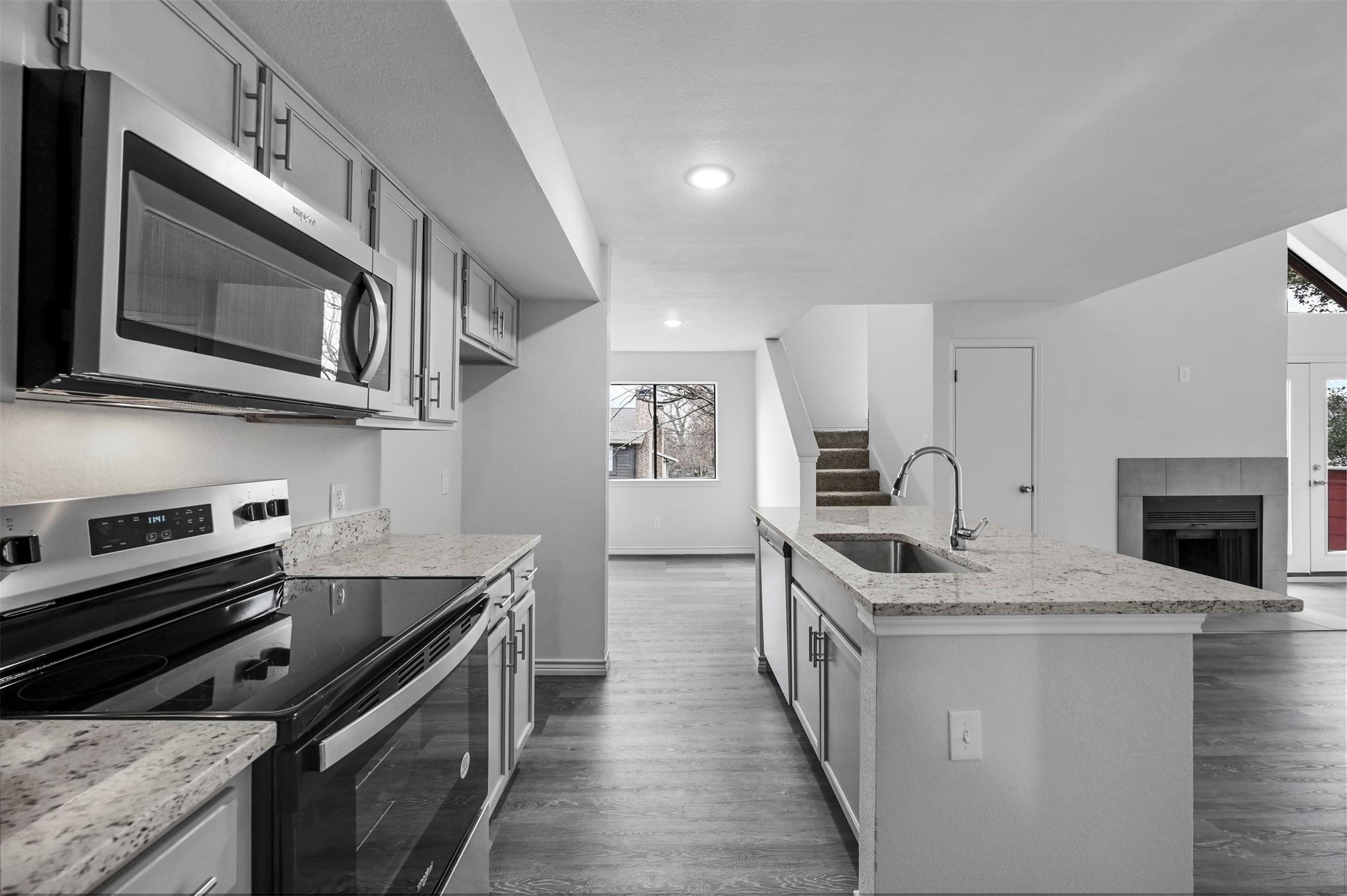 9825 Walnut Street Dallas TX 75243