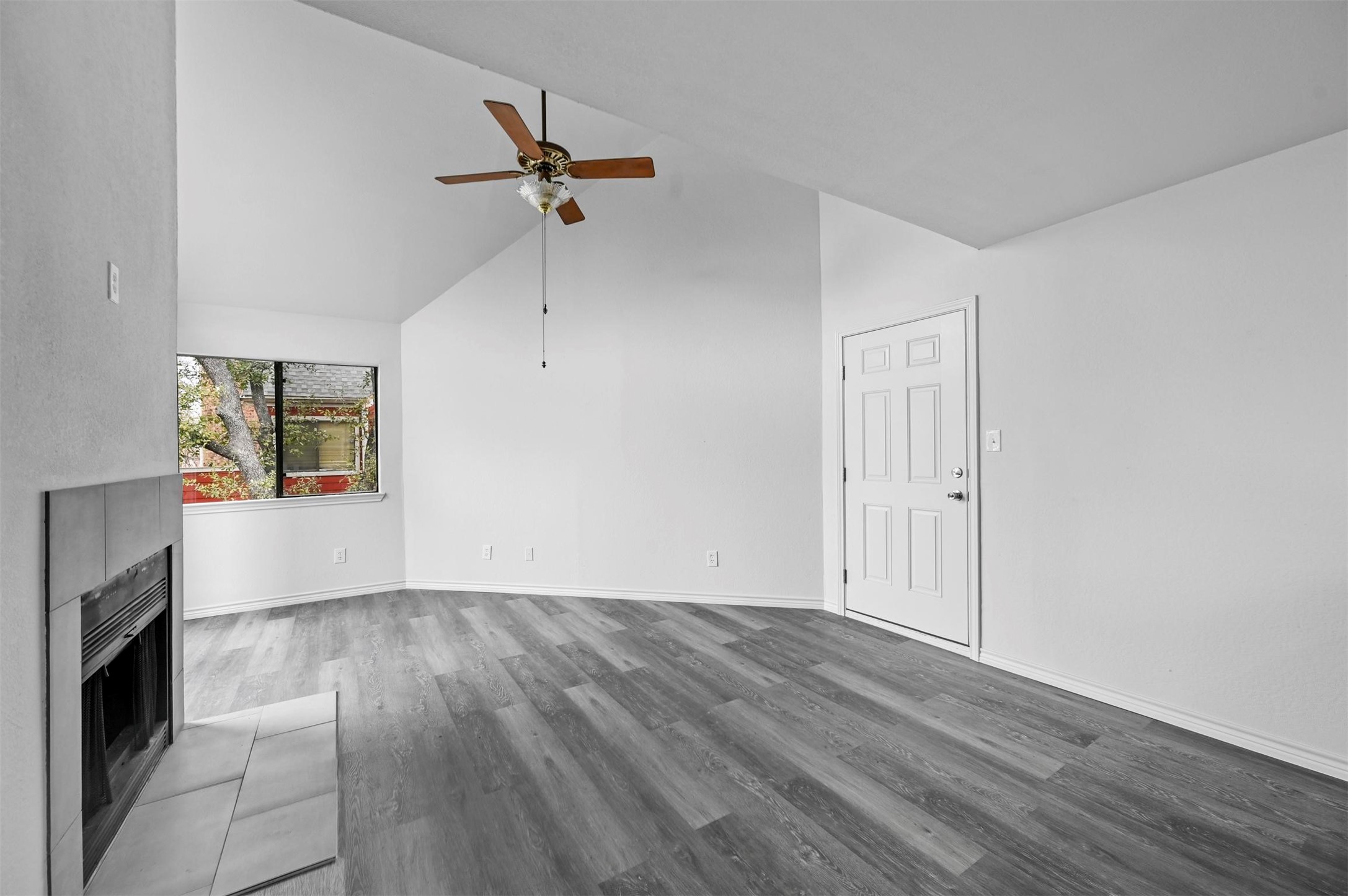 9825 Walnut Street Dallas TX 75243