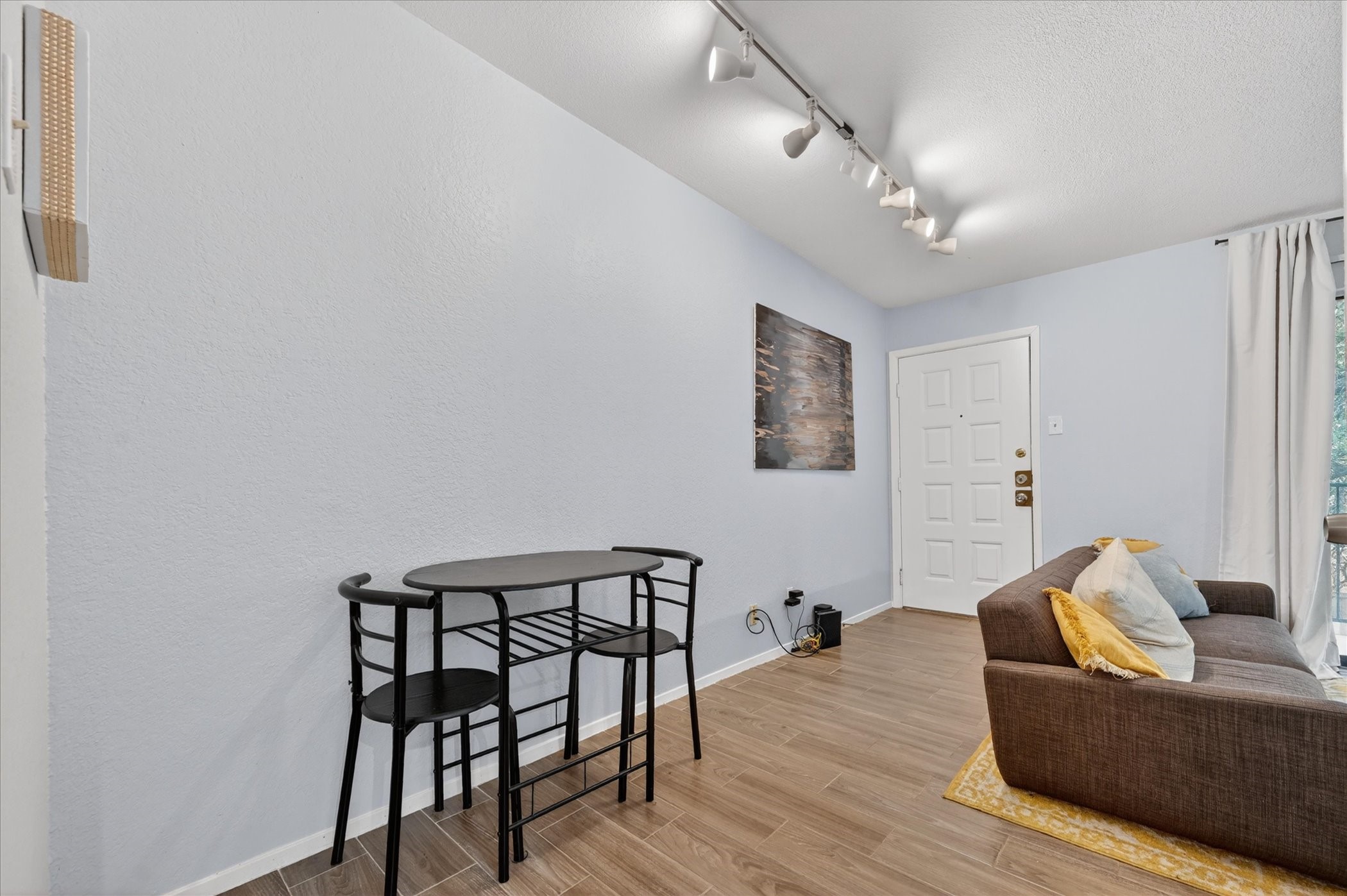 1810 N Garrett Avenue Dallas TX 75206