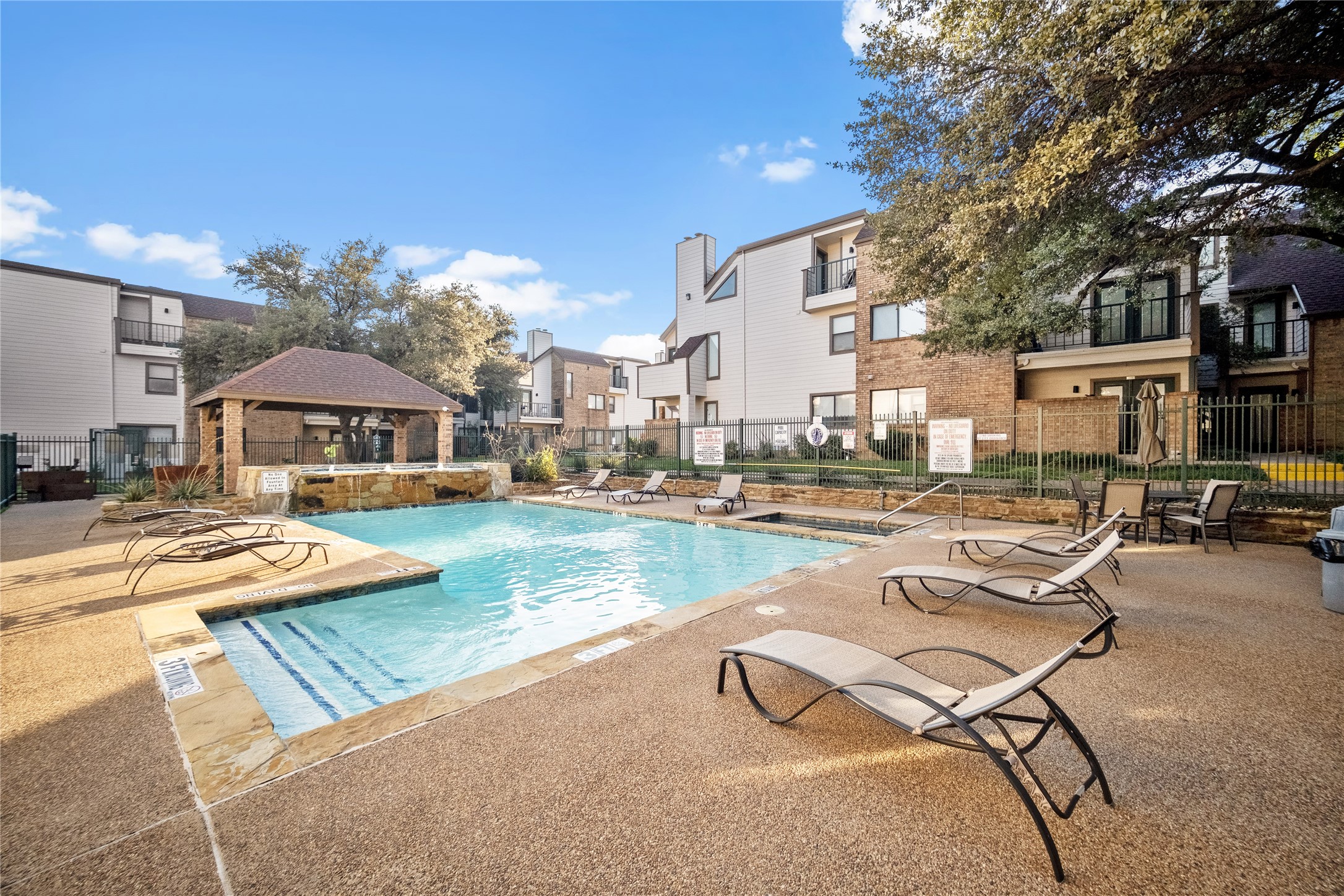 2314 Bamboo Drive Arlington TX 76006