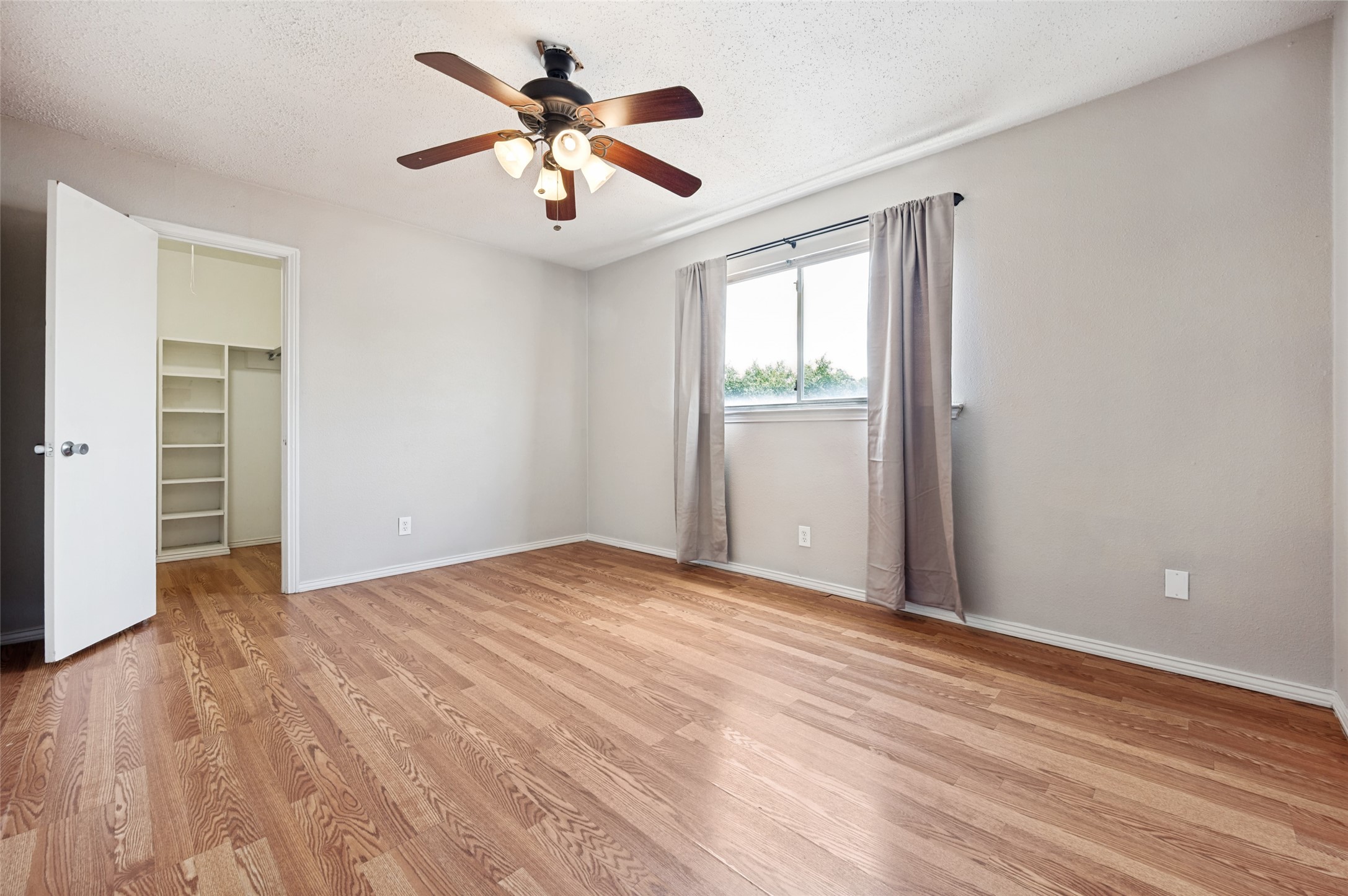 3012 Brockbank Court Dallas TX 75220