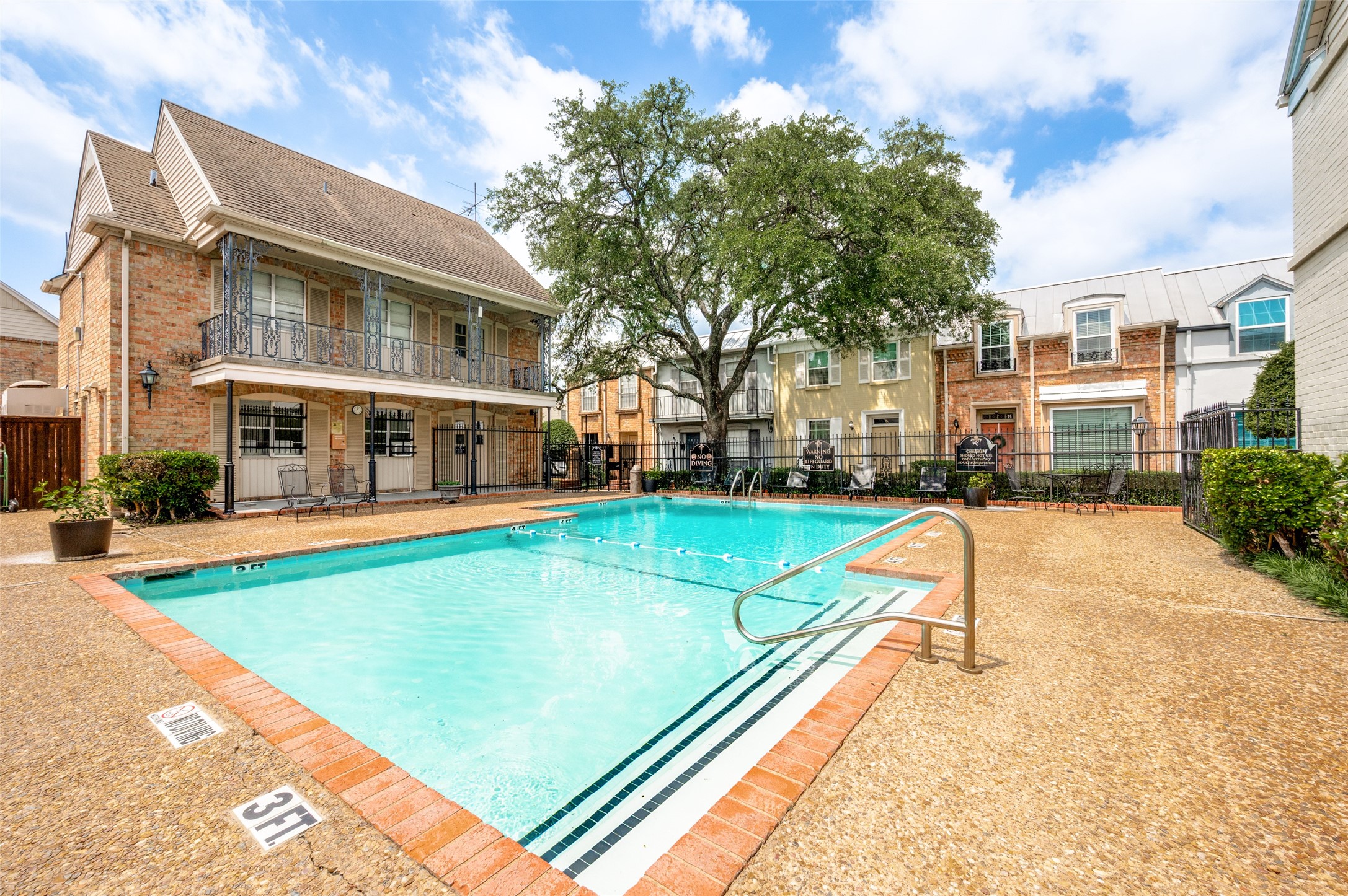 3012 Brockbank Court Dallas TX 75220