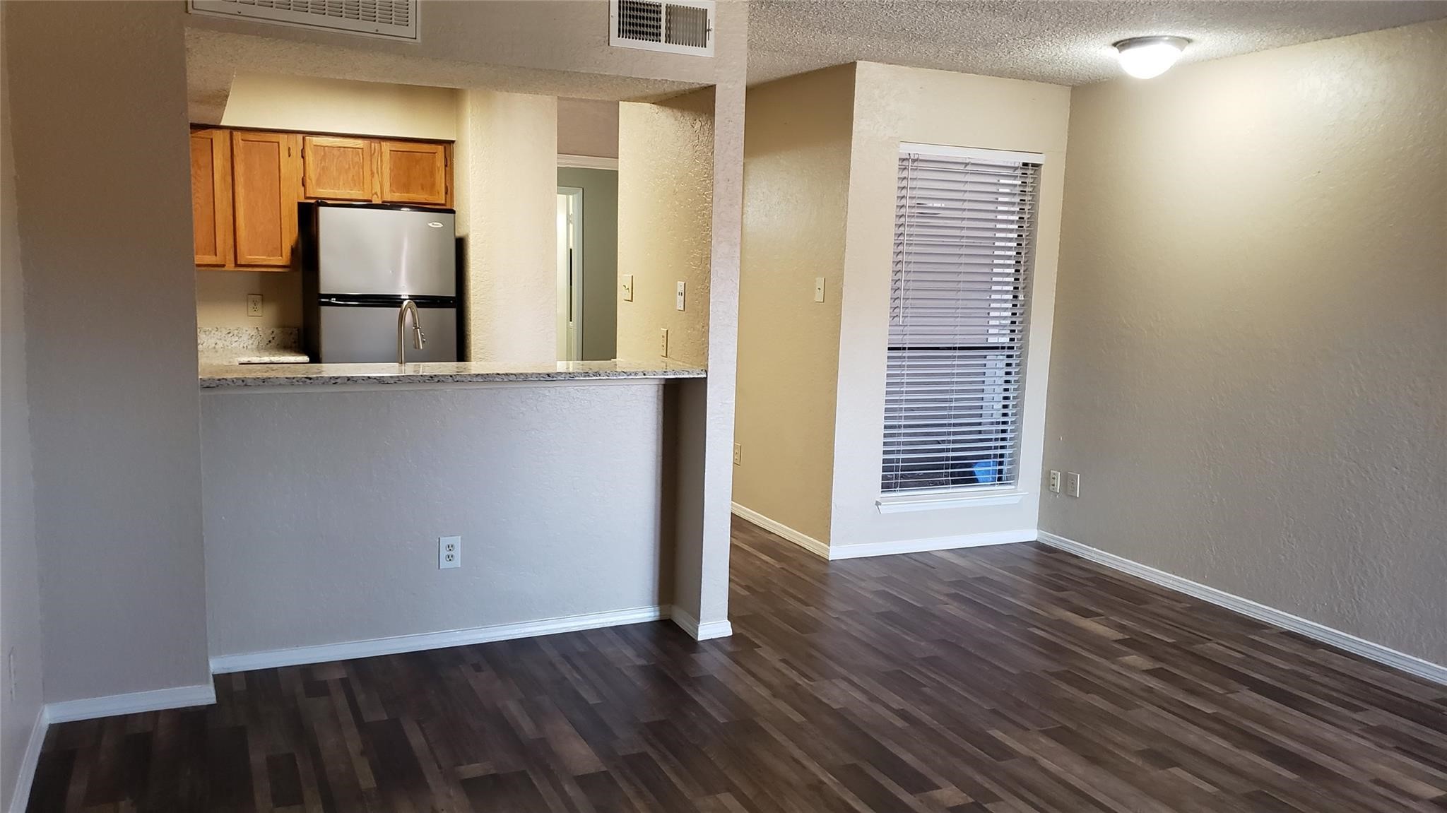 9811 Walnut Street Dallas TX 75243