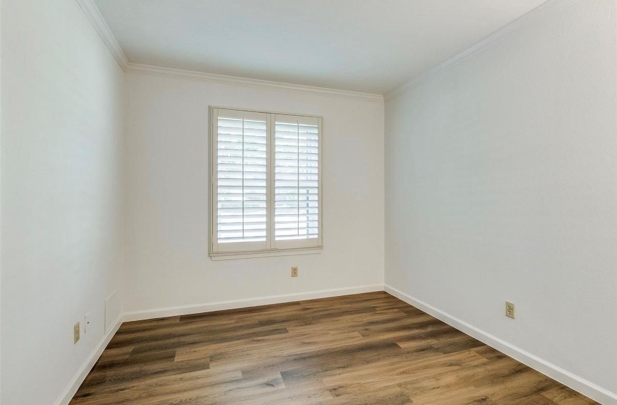13853 Leinsper Green Street Dallas TX 75240