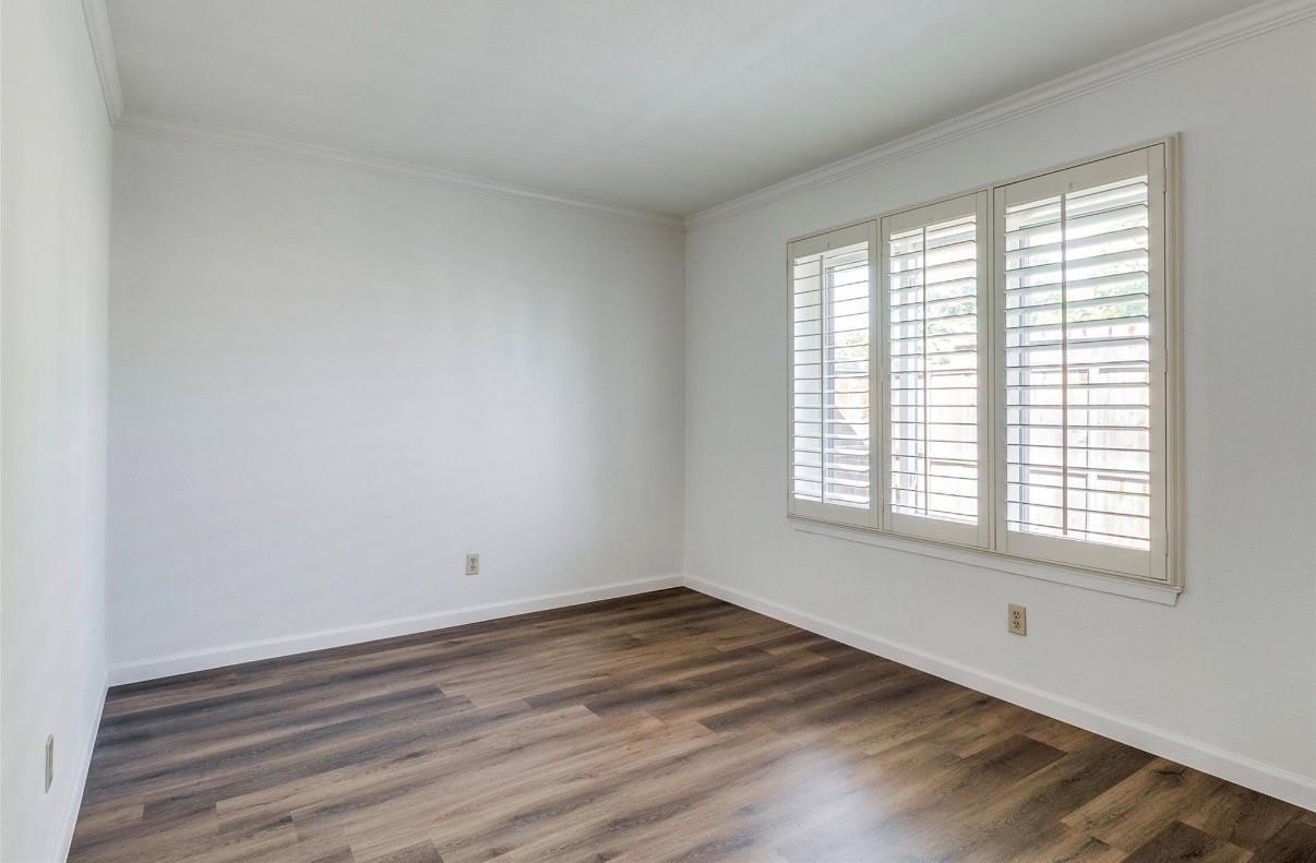 13853 Leinsper Green Street Dallas TX 75240