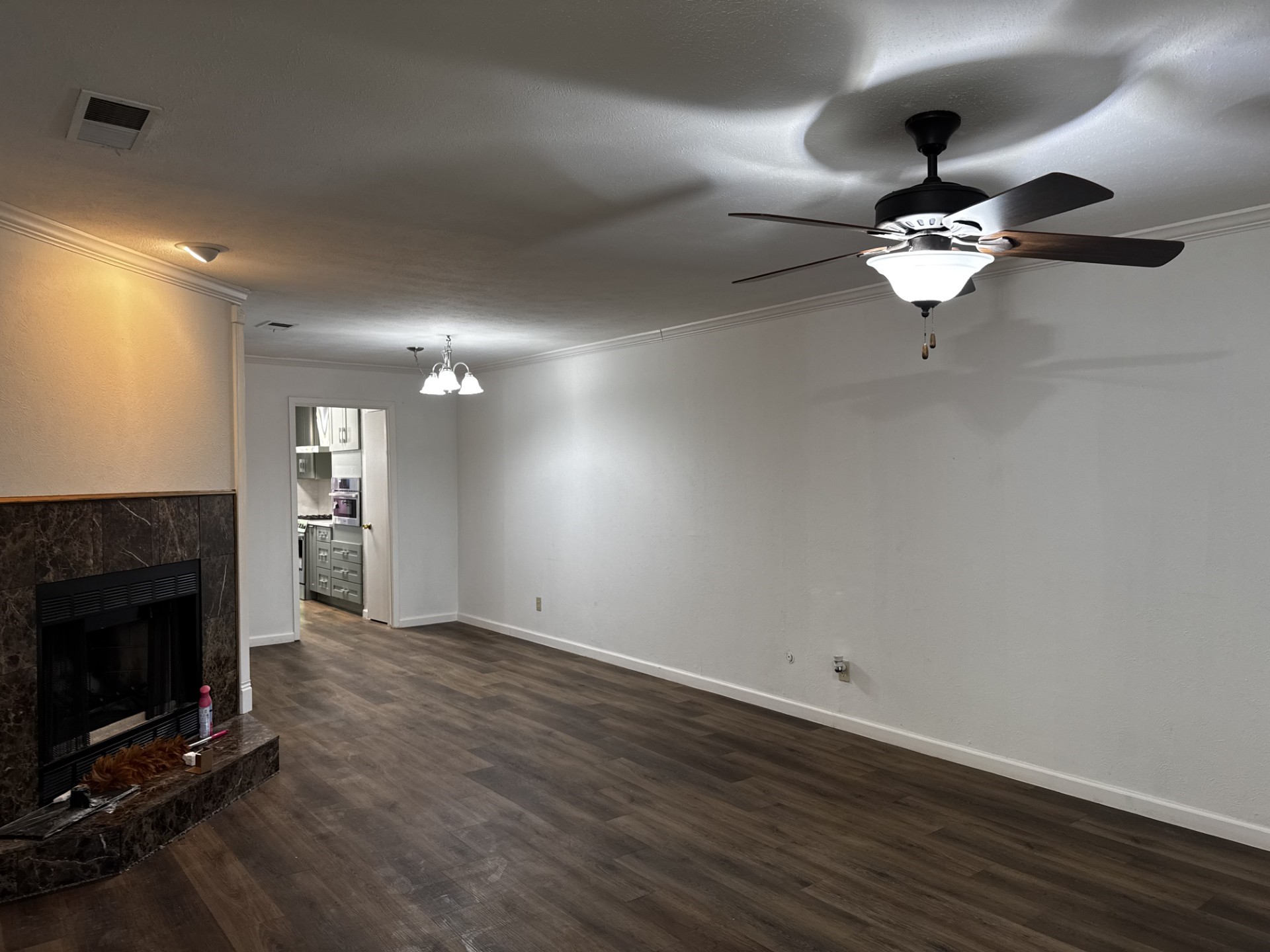 13853 Leinsper Green Street Dallas TX 75240