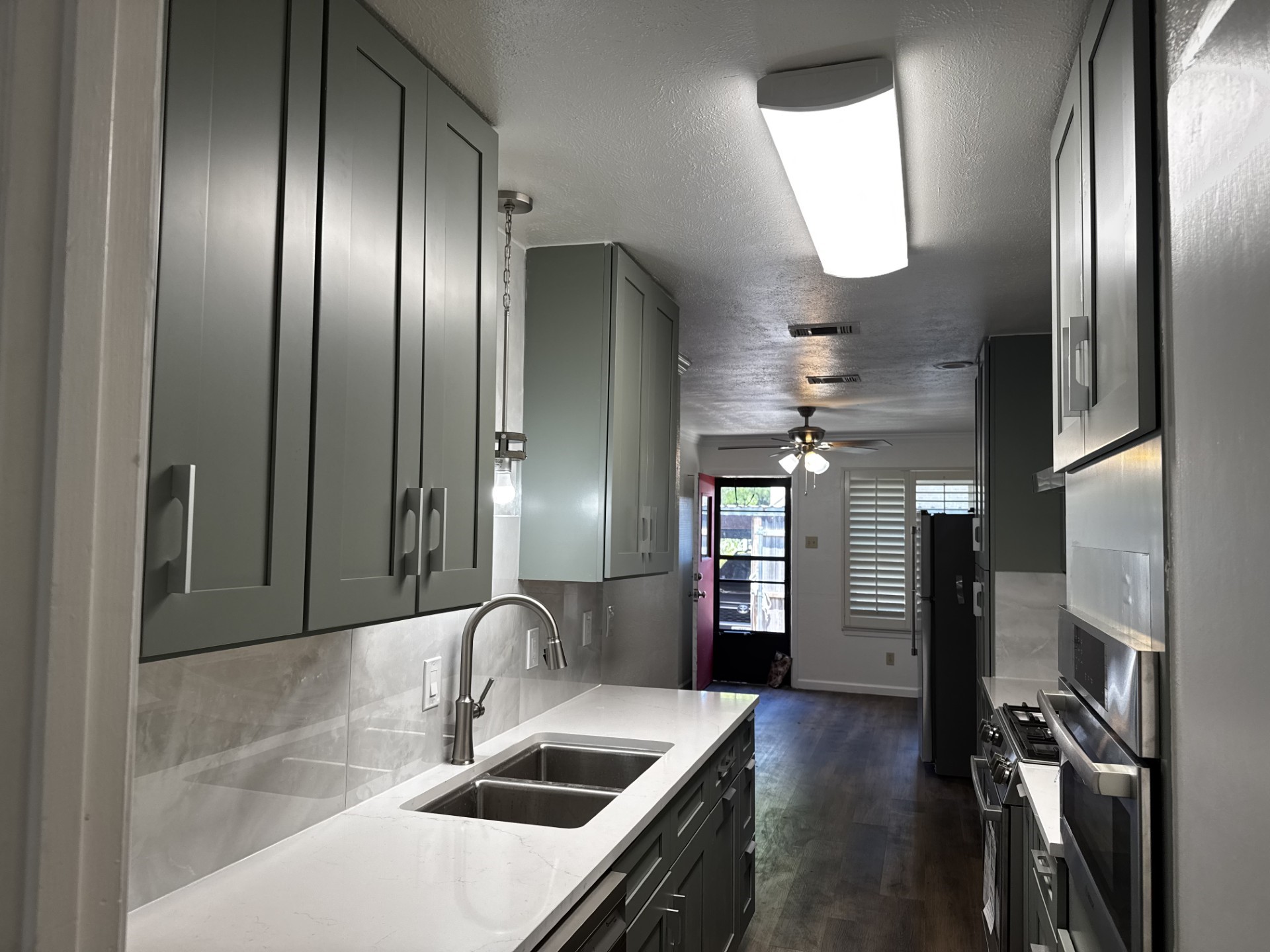 13853 Leinsper Green Street Dallas TX 75240