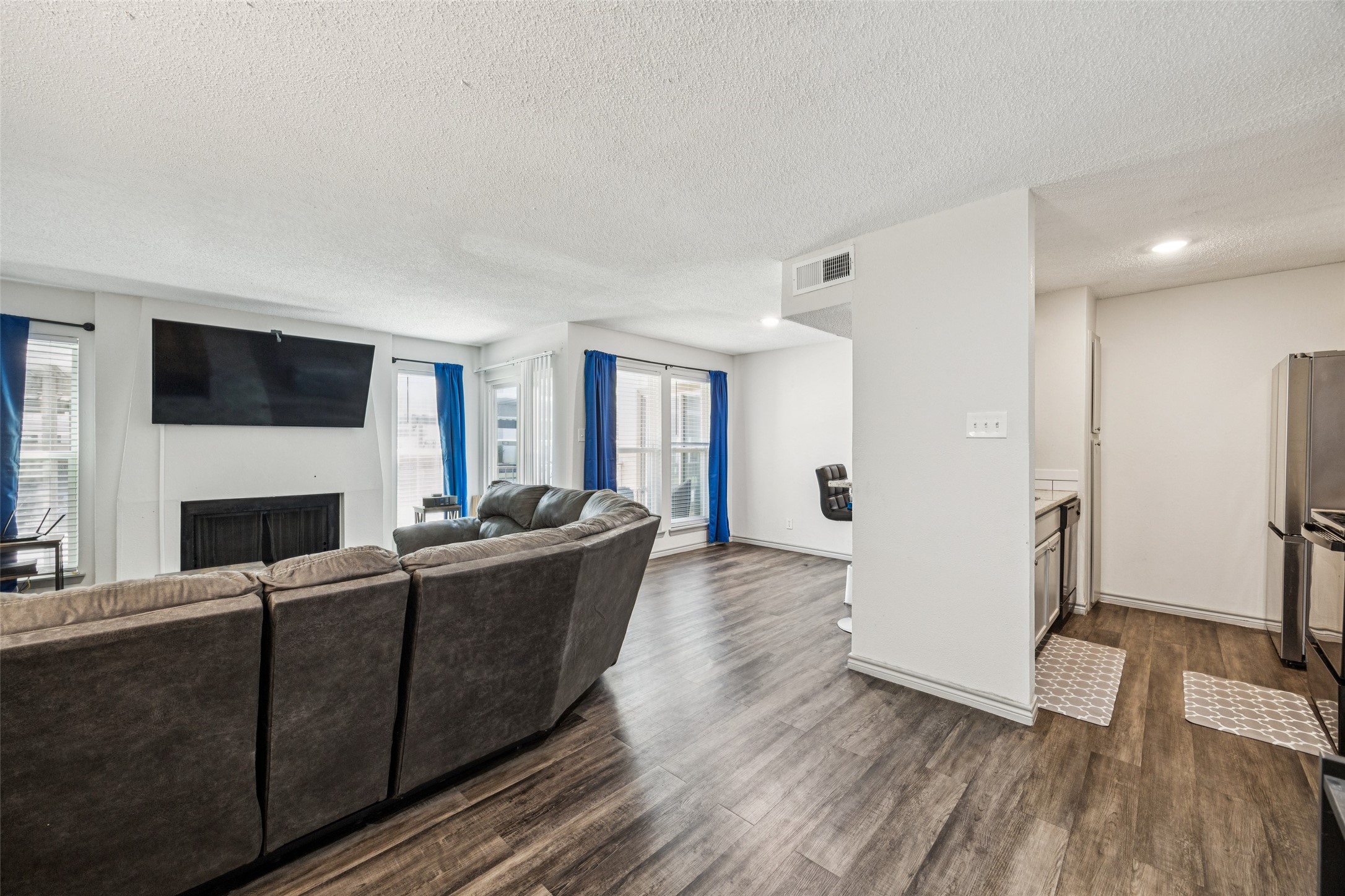 6050 Melody Lane Dallas TX 75231