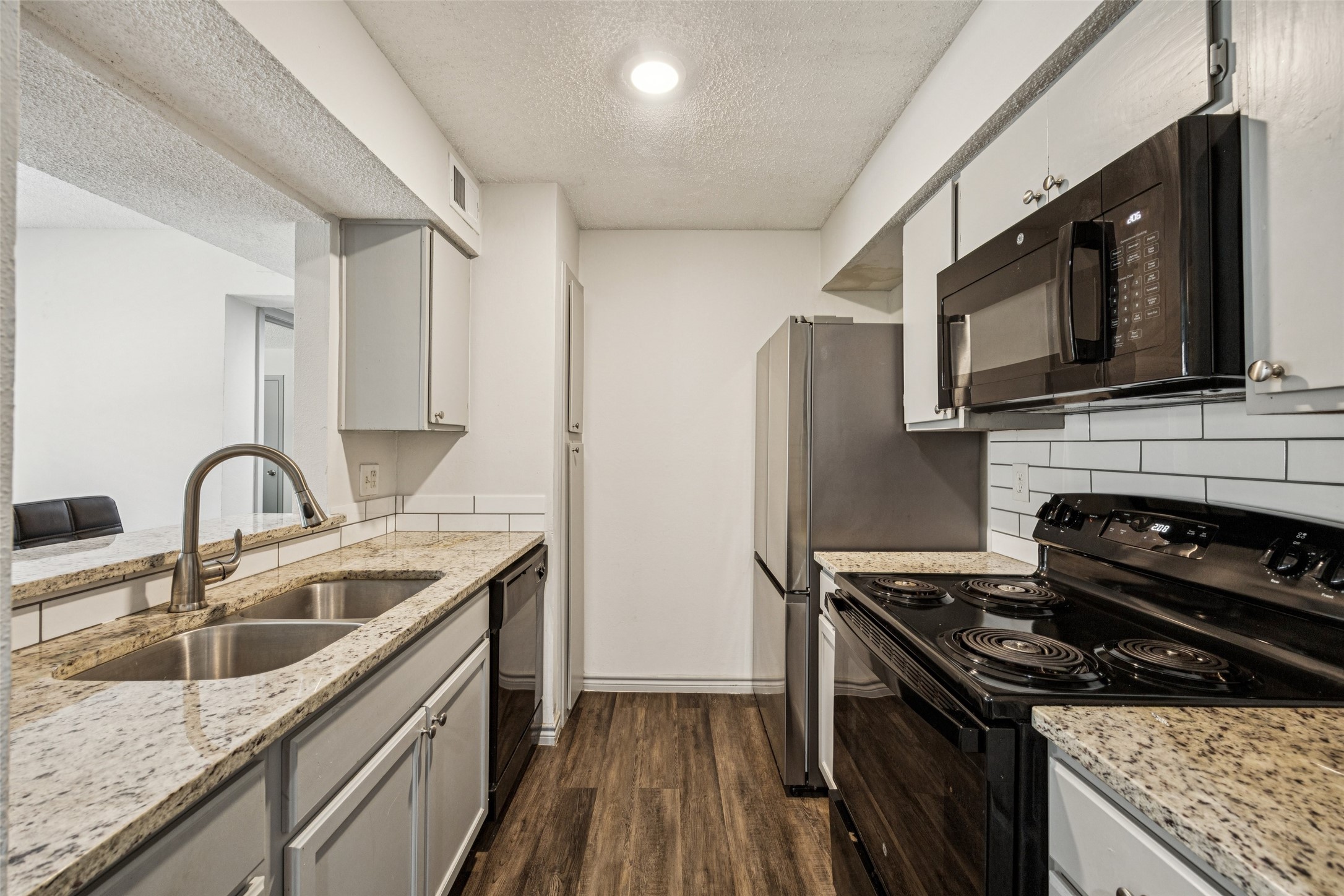 6050 Melody Lane Dallas TX 75231