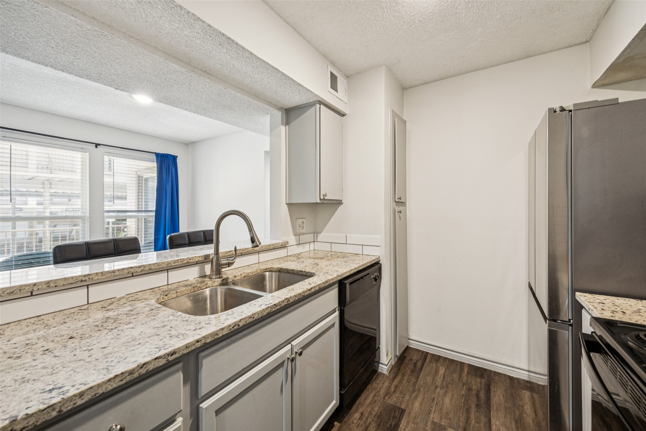 6050 Melody Lane Dallas TX 75231
