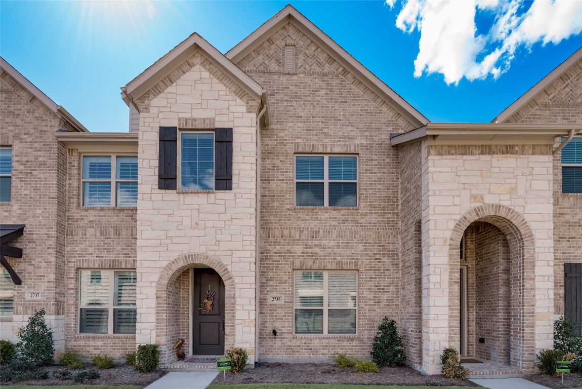 2735 Vista Park Lane Lewisville TX 75067