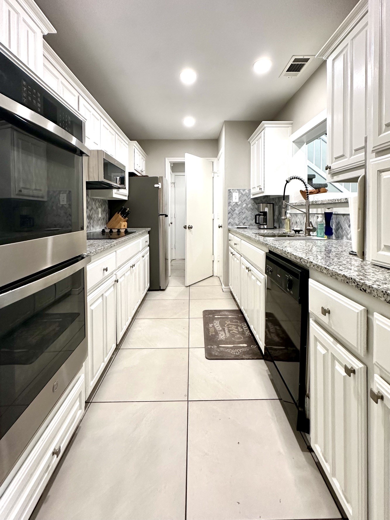 2007 Fleur De Lis Court Arlington TX 76012