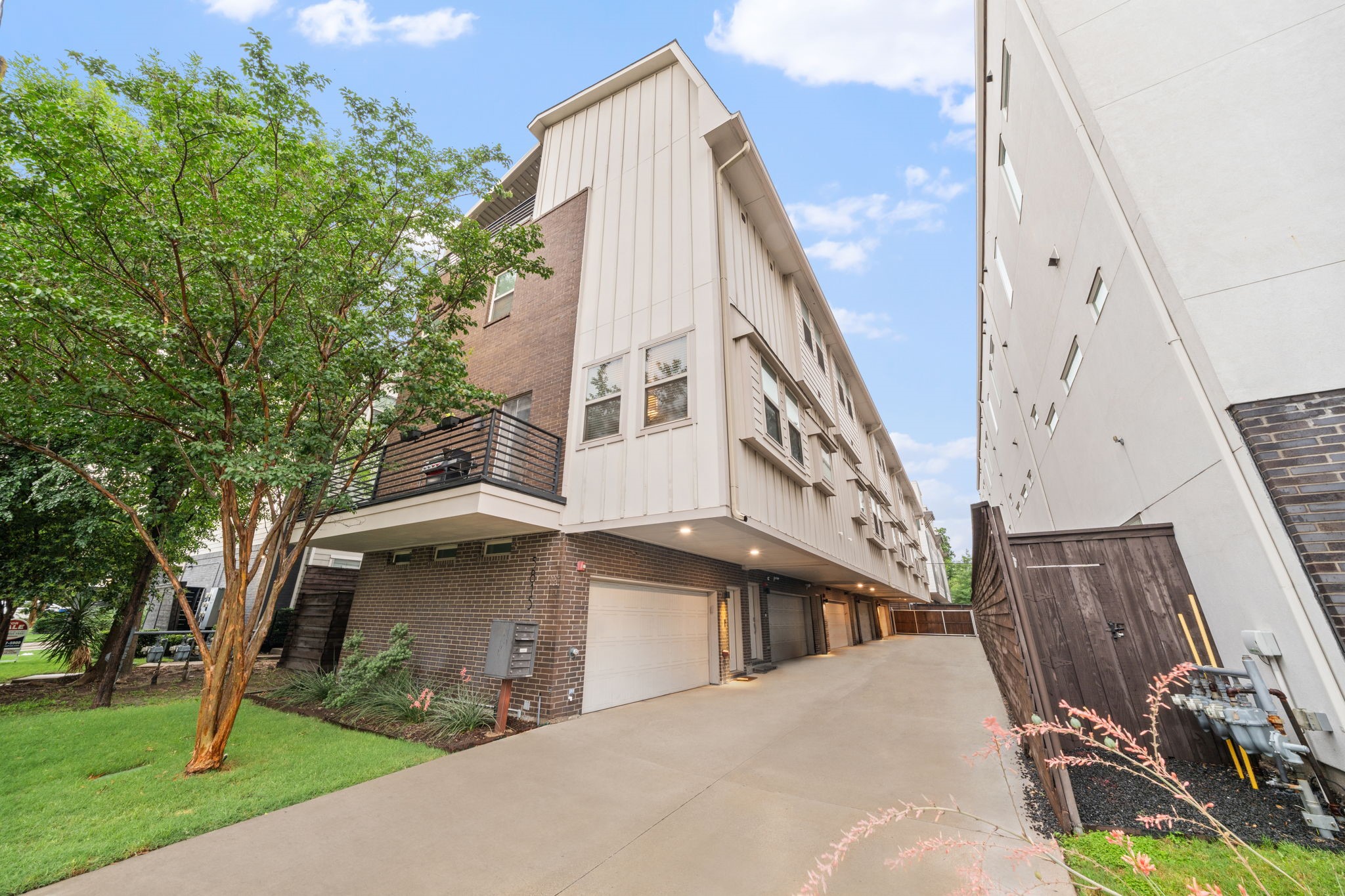 5815 Bryan Parkway Dallas TX 75206