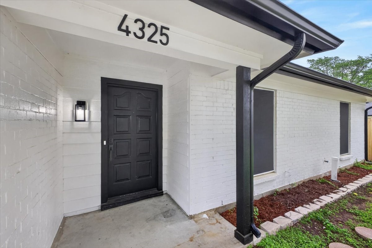 4325 Richard Street Forest Hill TX 76119