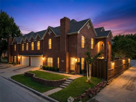 620 Belle Place Fort Worth TX 76107