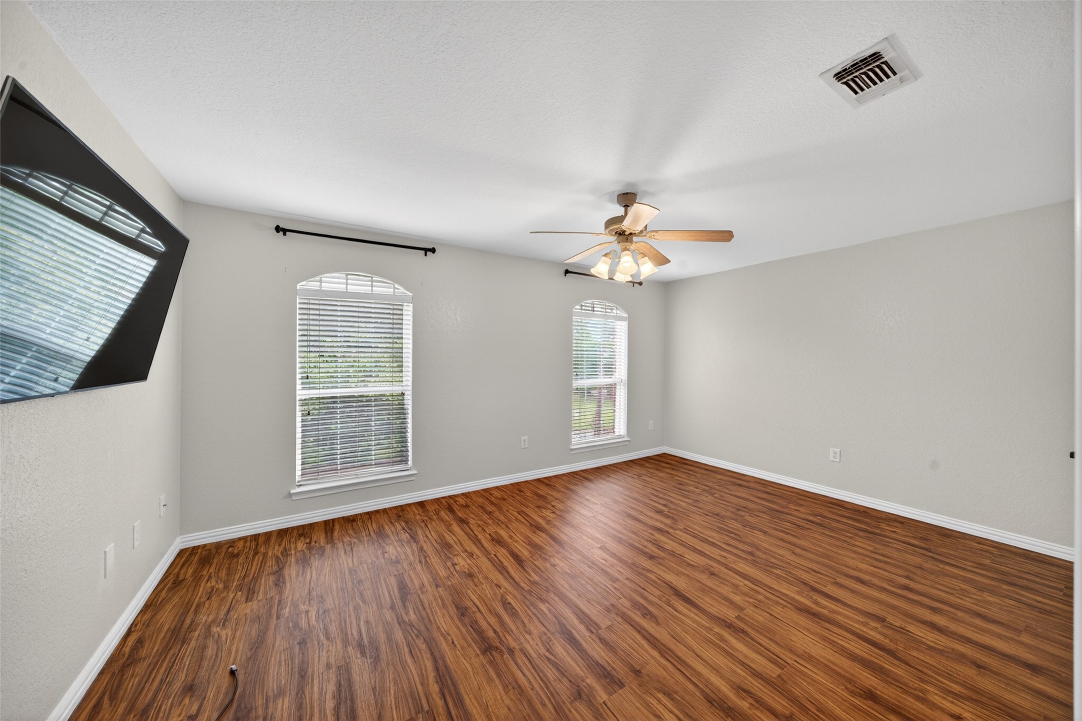 620 Belle Place Fort Worth TX 76107