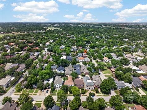 620 Belle Place Fort Worth TX 76107