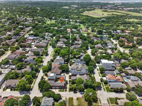 620 Belle Place Fort Worth TX 76107