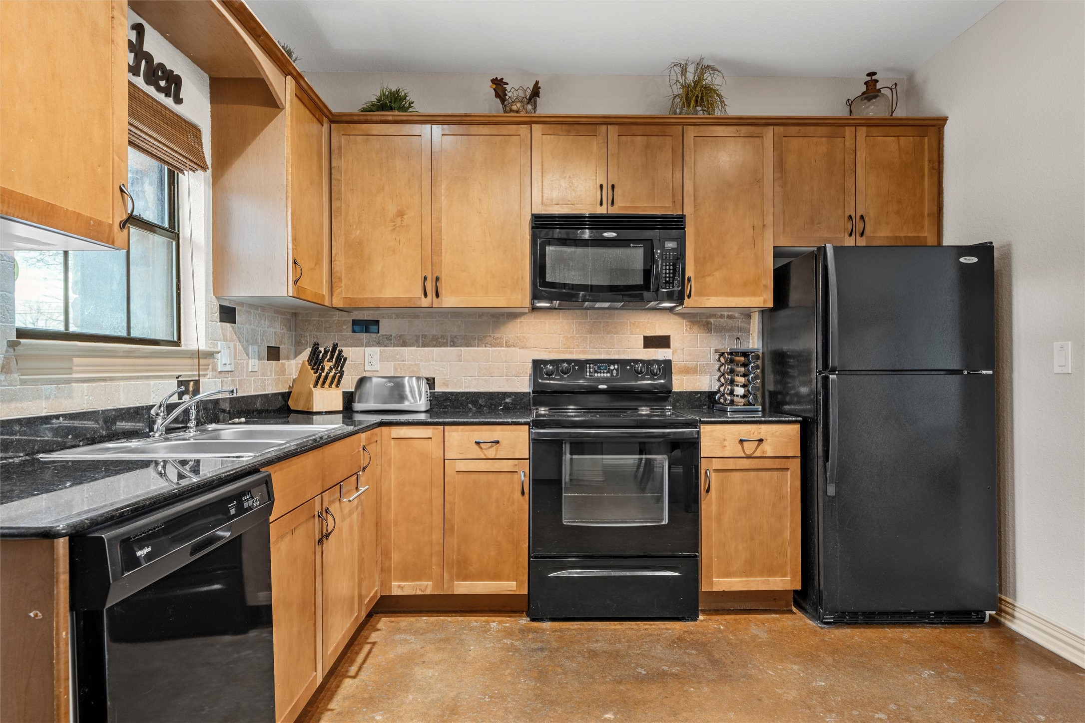 2410 S 2nd Street Waco TX 76706