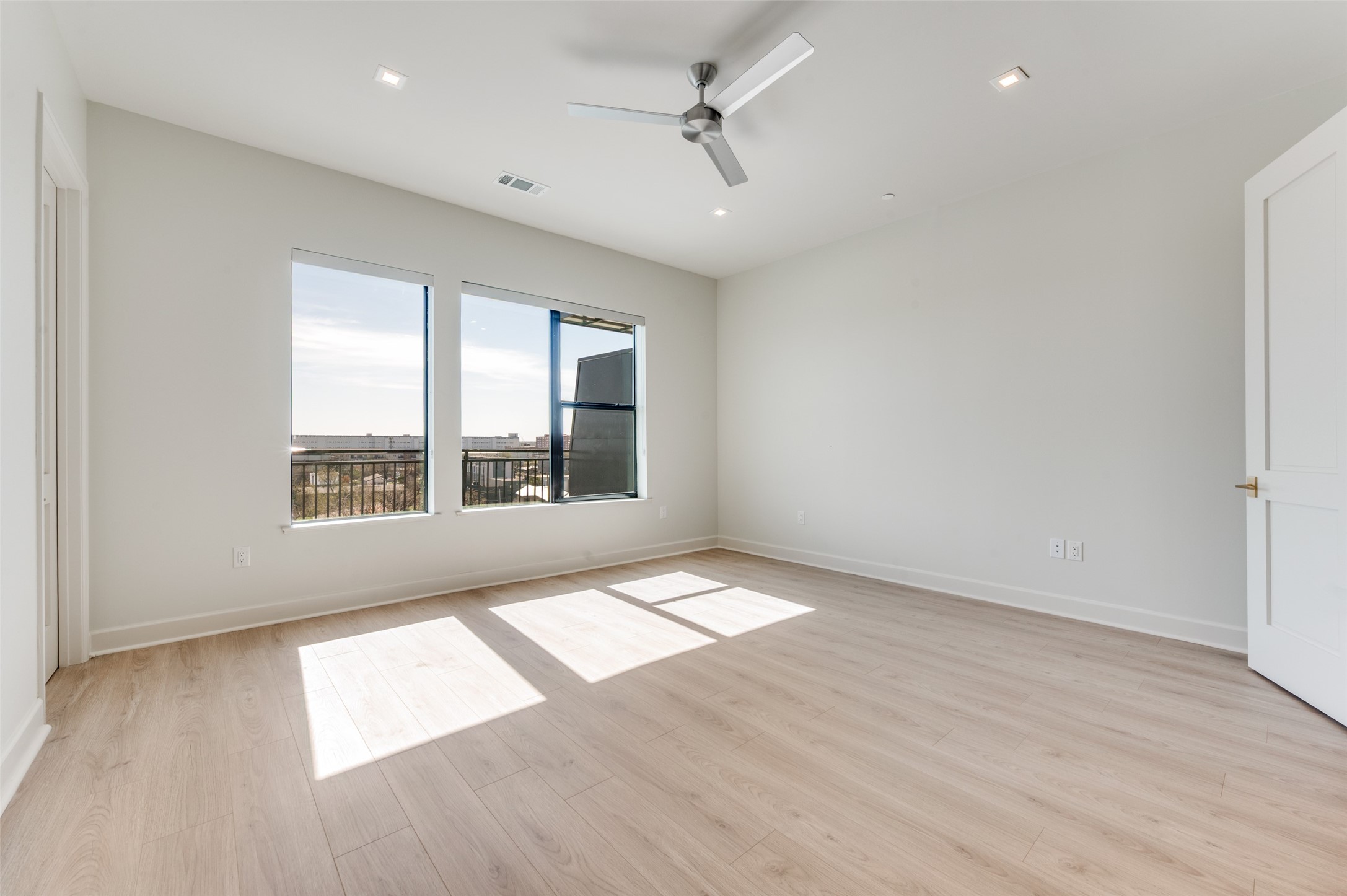 1900 S Ervay Street Dallas TX 75215