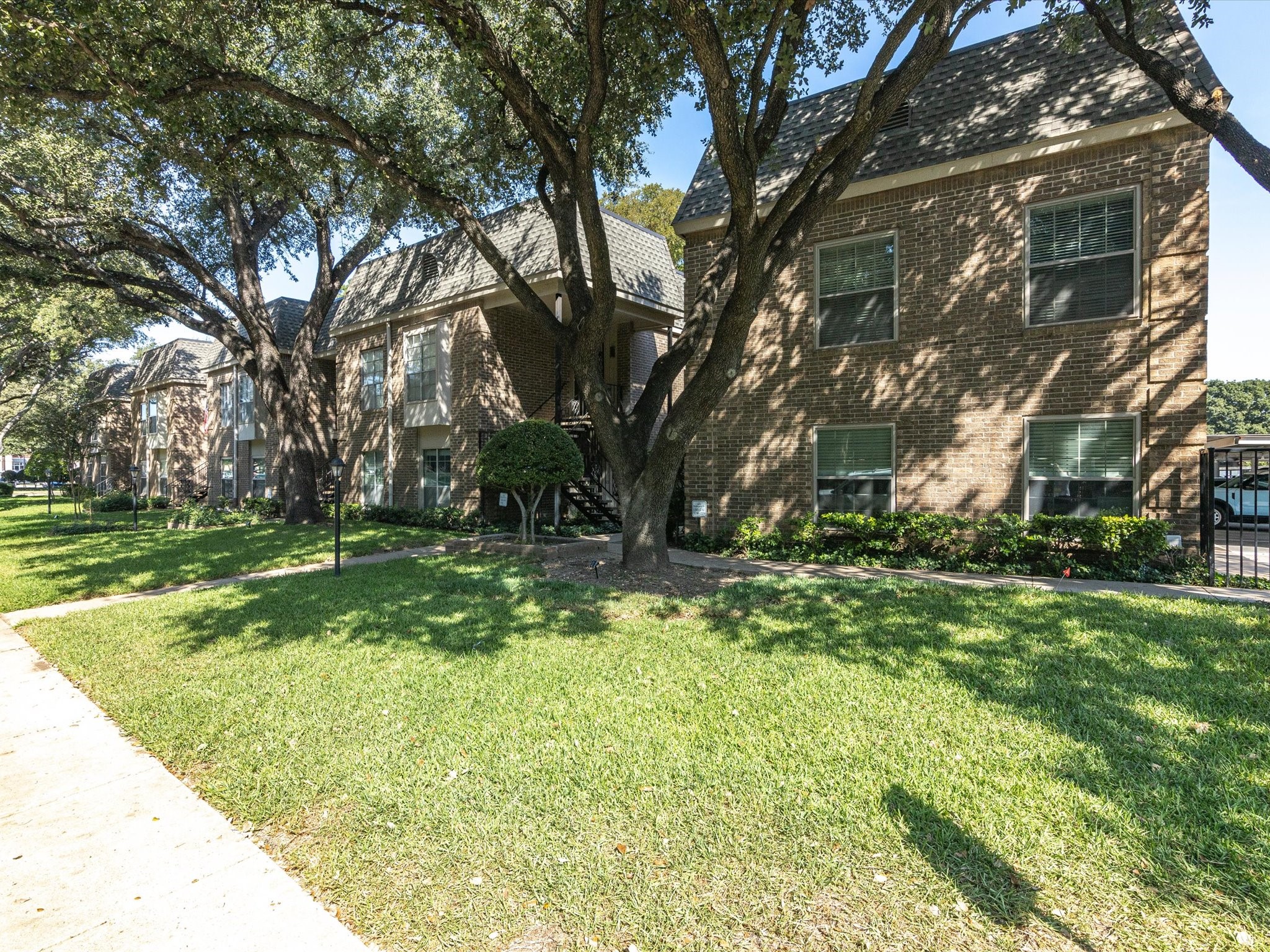 4420 Harlanwood Drive Fort Worth TX 76109