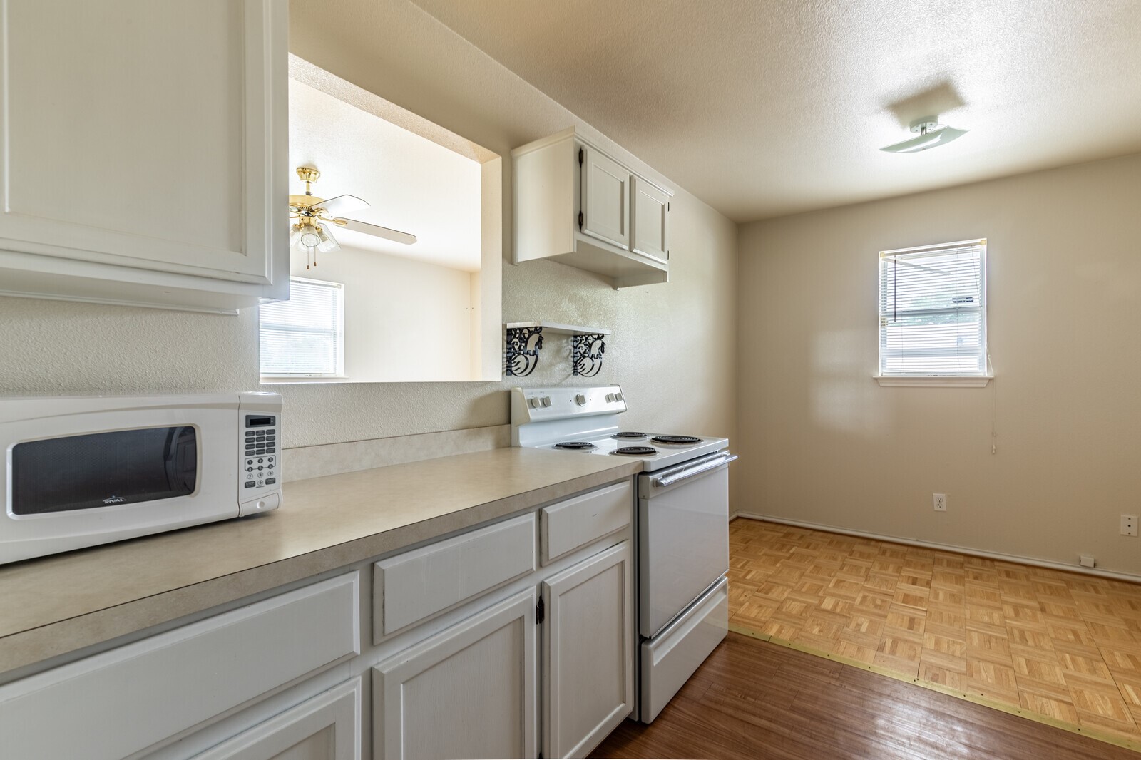 520 Liveoak Street Meridian TX 76634