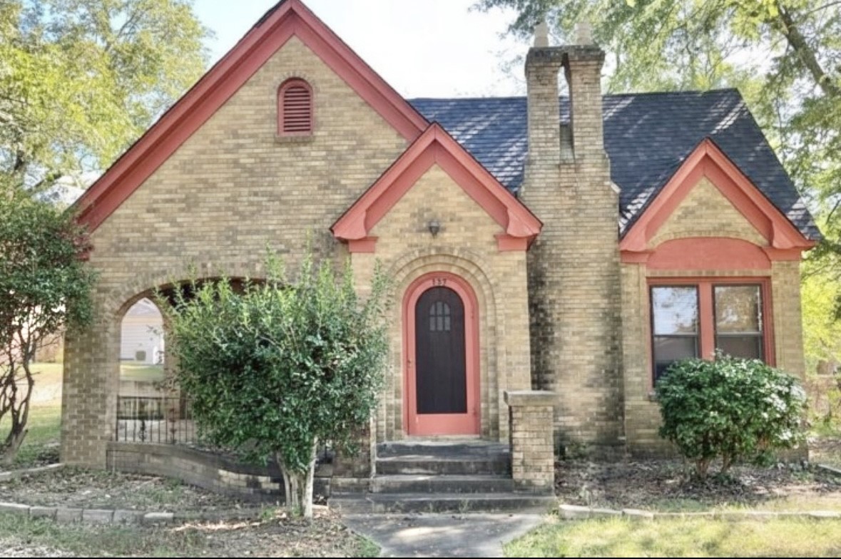 437 Jeffersons Street Pittsburg TX 75686