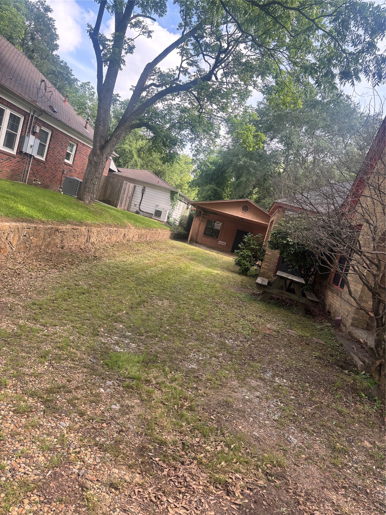 437 Jeffersons Street Pittsburg TX 75686