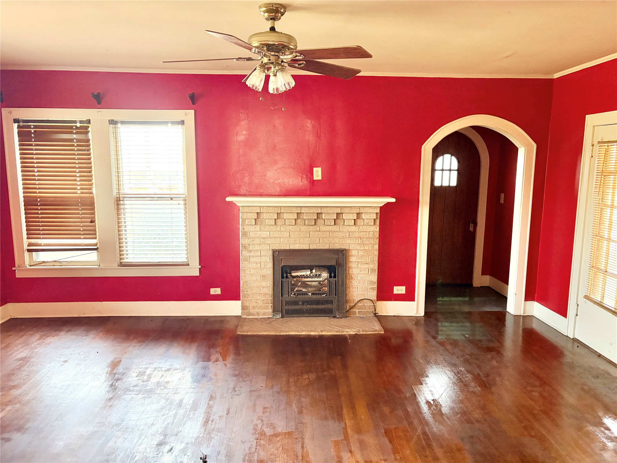 437 Jeffersons Street Pittsburg TX 75686